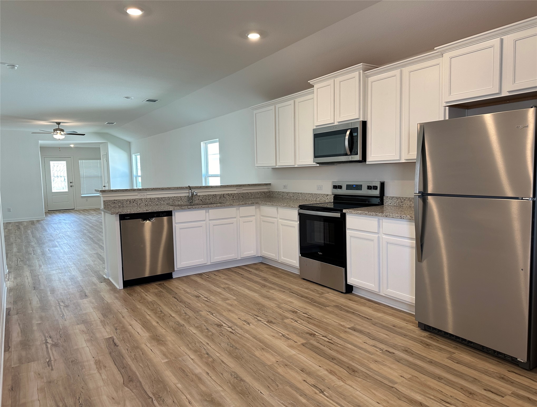 120 Morrison Drive, Jarrell, TX 76537 — photo 3