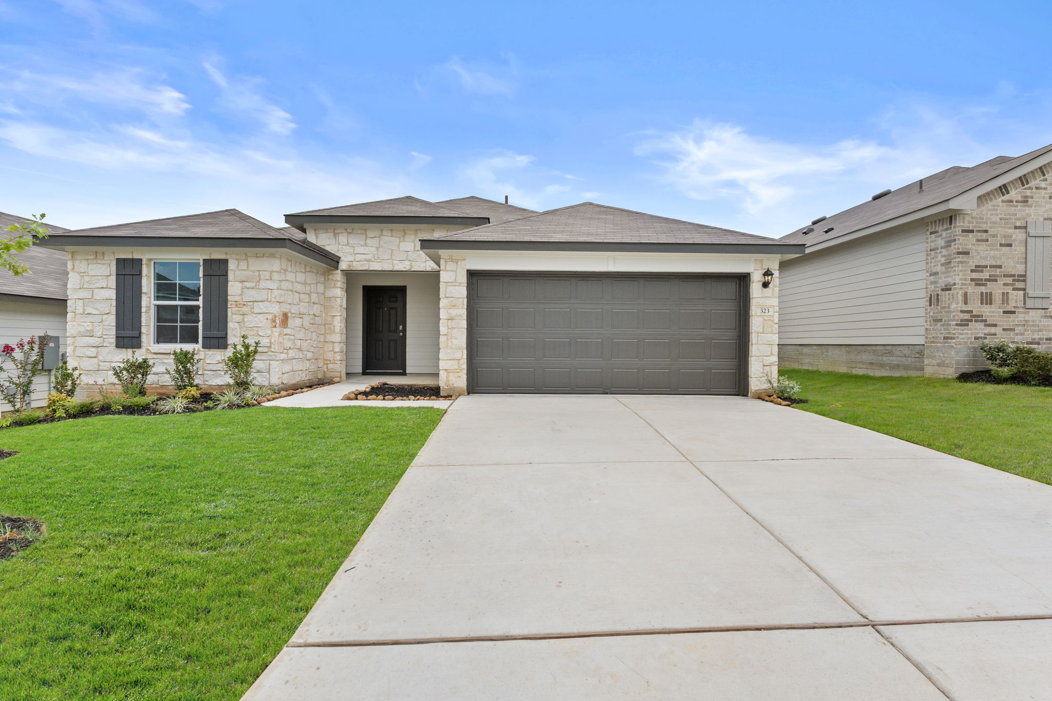 323 Boatman CV — photo