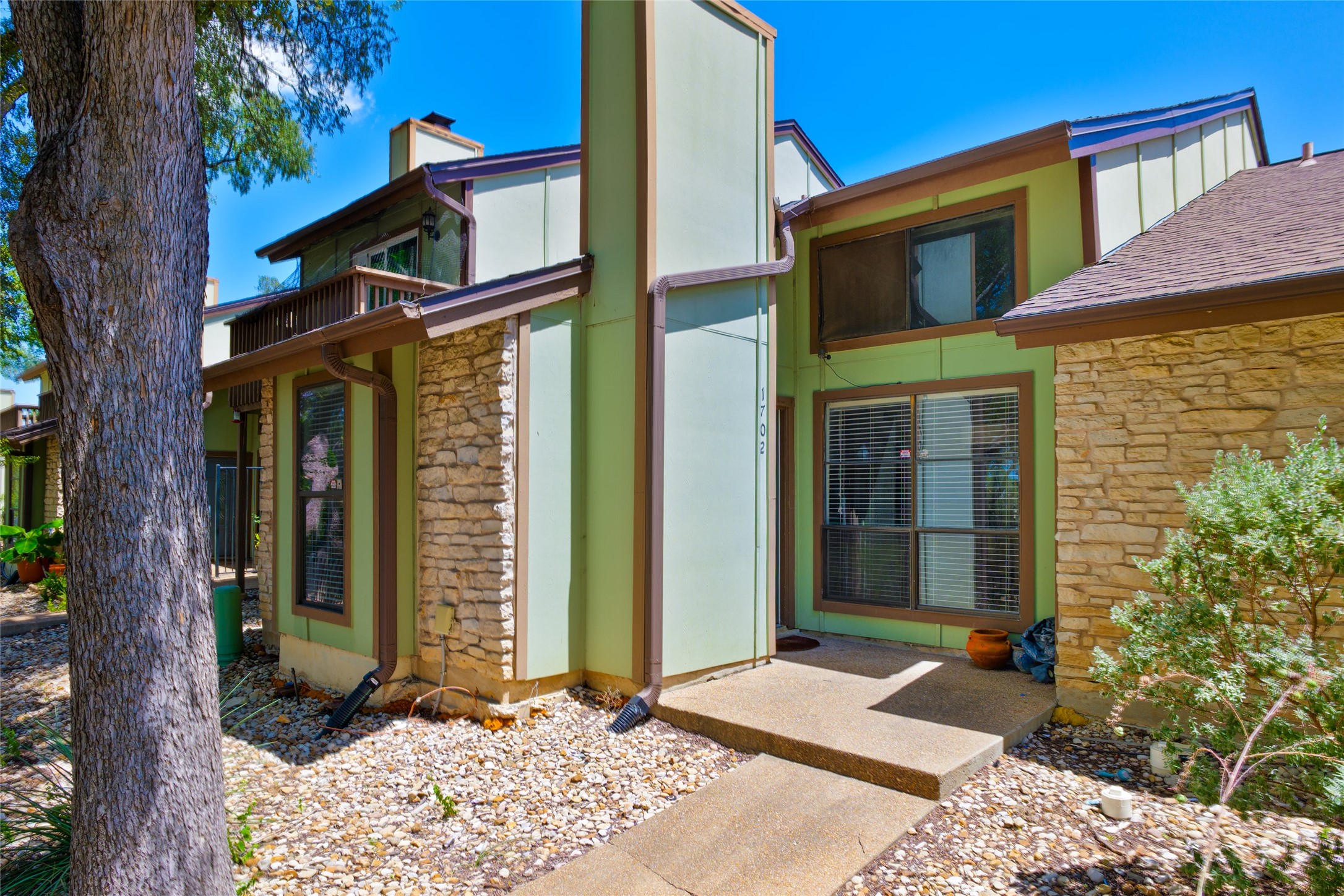 1702 Timber Ridge Drive, Austin, TX 78741 — photo 2