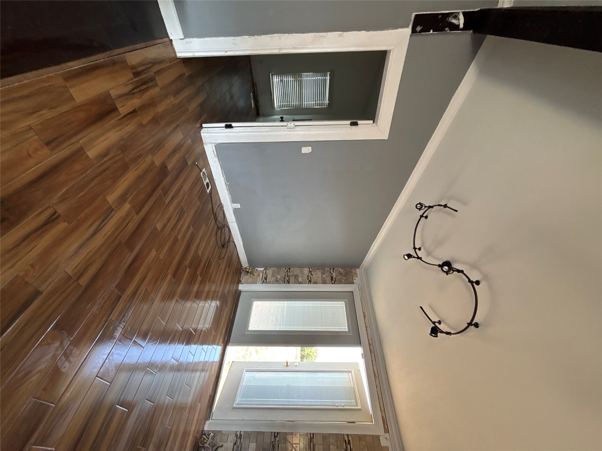 Home in Lockhart, TX 78644 — photo 2
