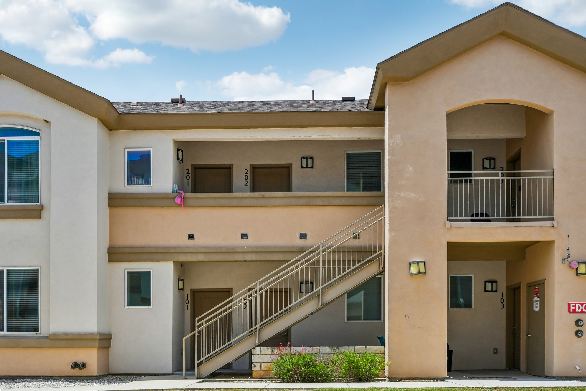 1201 Whitestone Blvd J-202 — photo