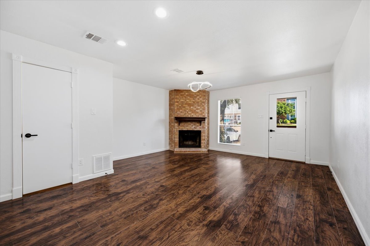 41 Abbey Road, Euless, TX 76039 — photo 3