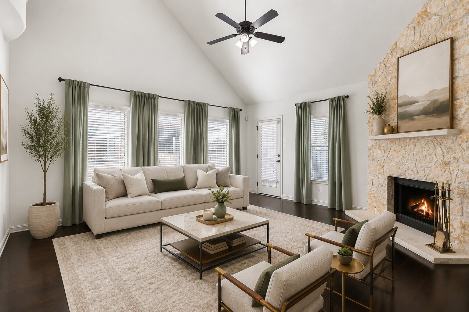 2474 Santa Barbara Loop — photo