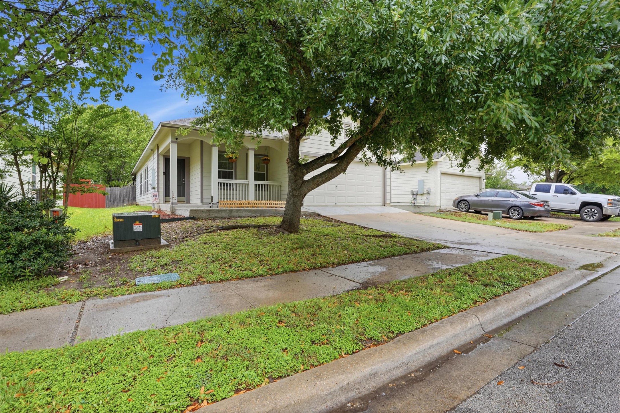 11606 Murchison St — photo