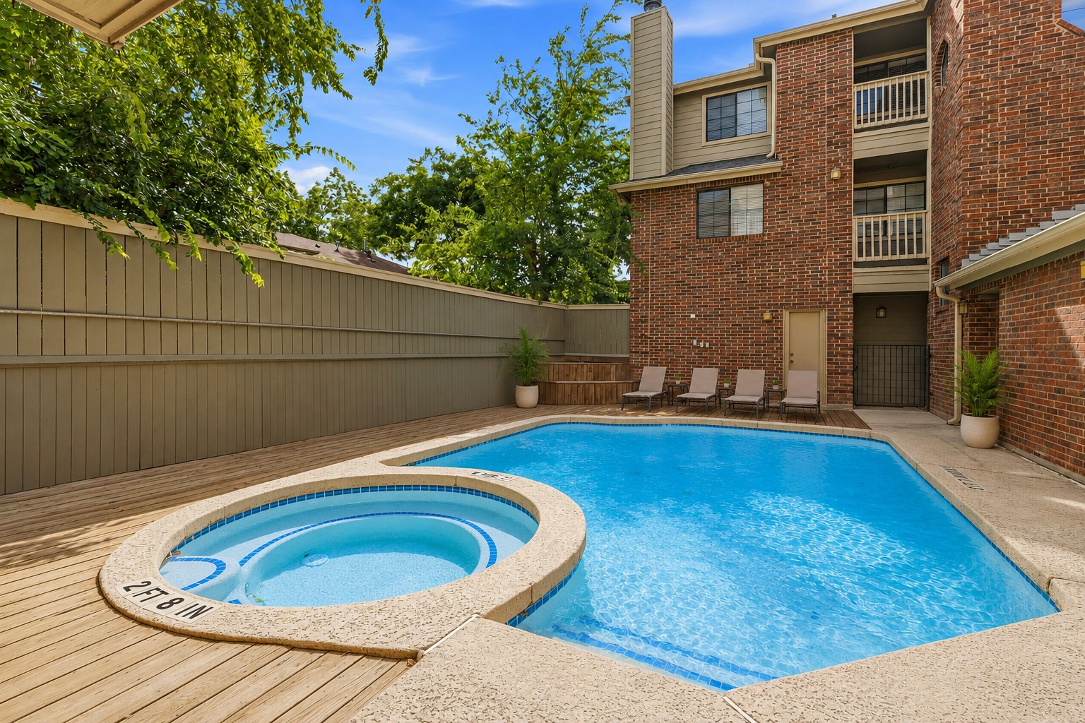 1506 Forest Trl 101 — photo