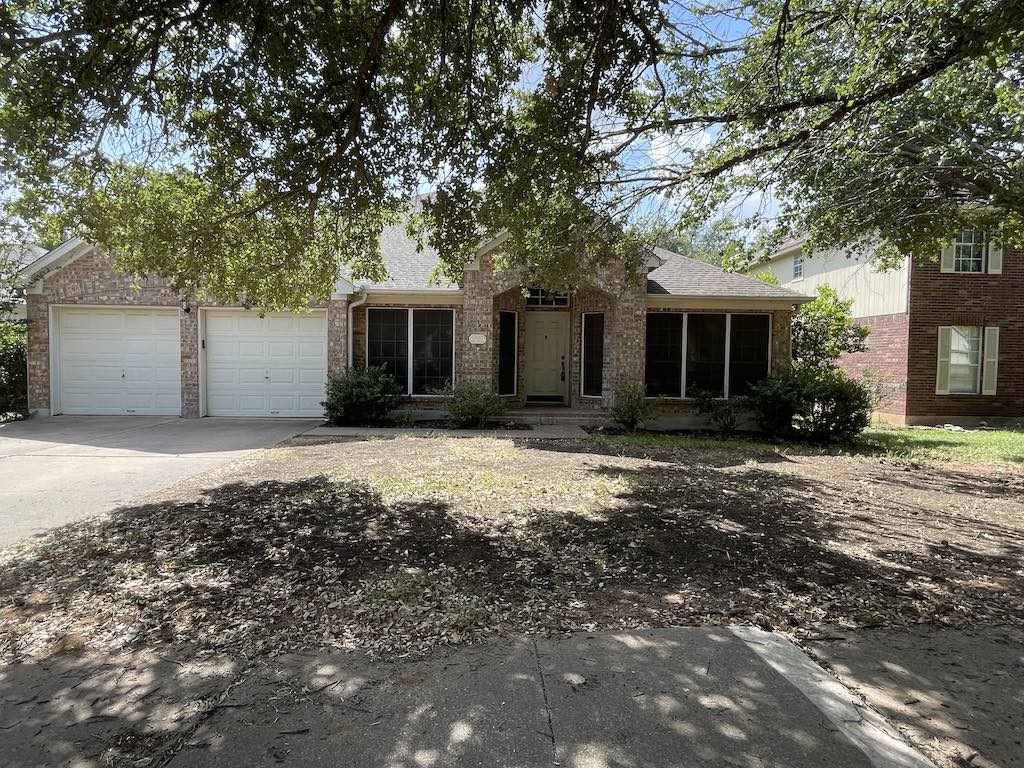 1313 Nightingale Dr — photo
