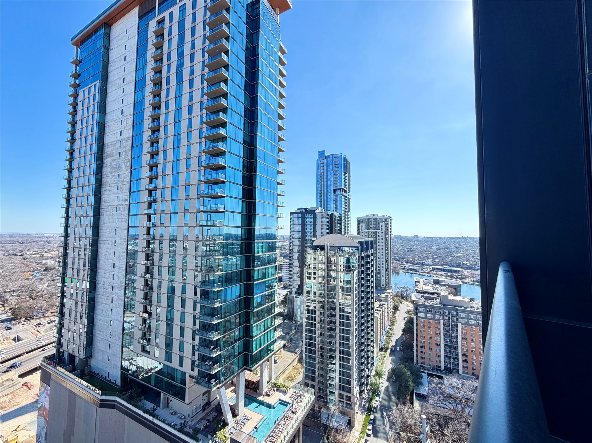 70 Rainey St 2203 — photo