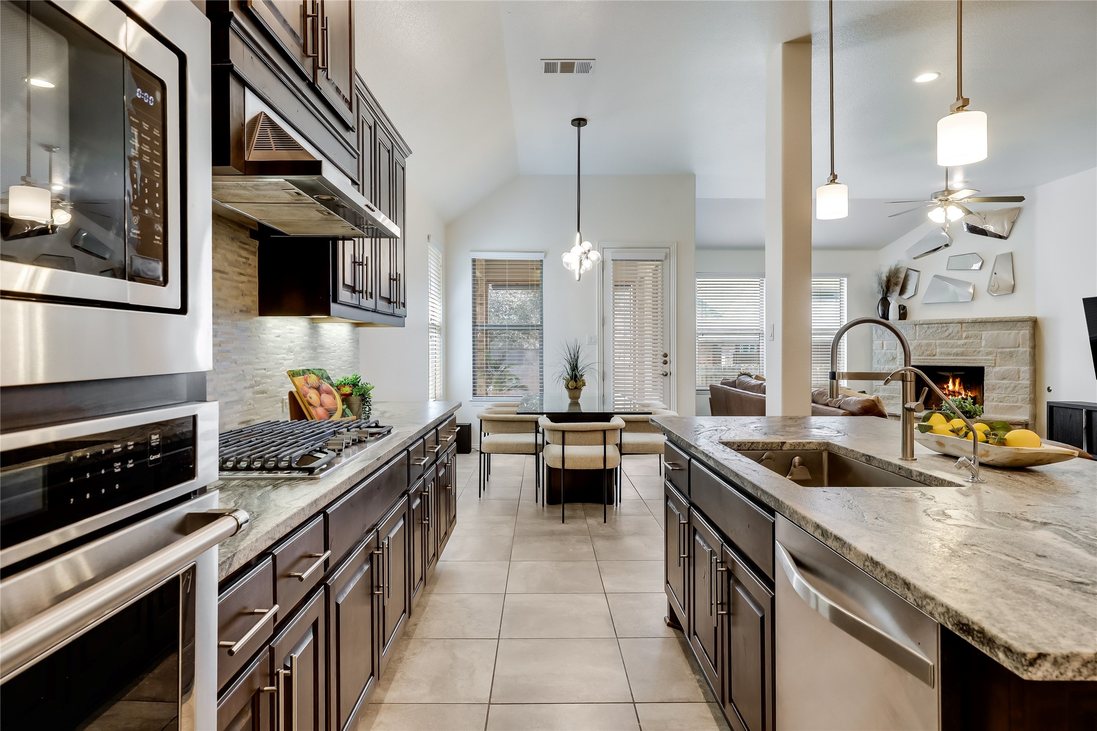 22207 Cape Travis Bnd — photo
