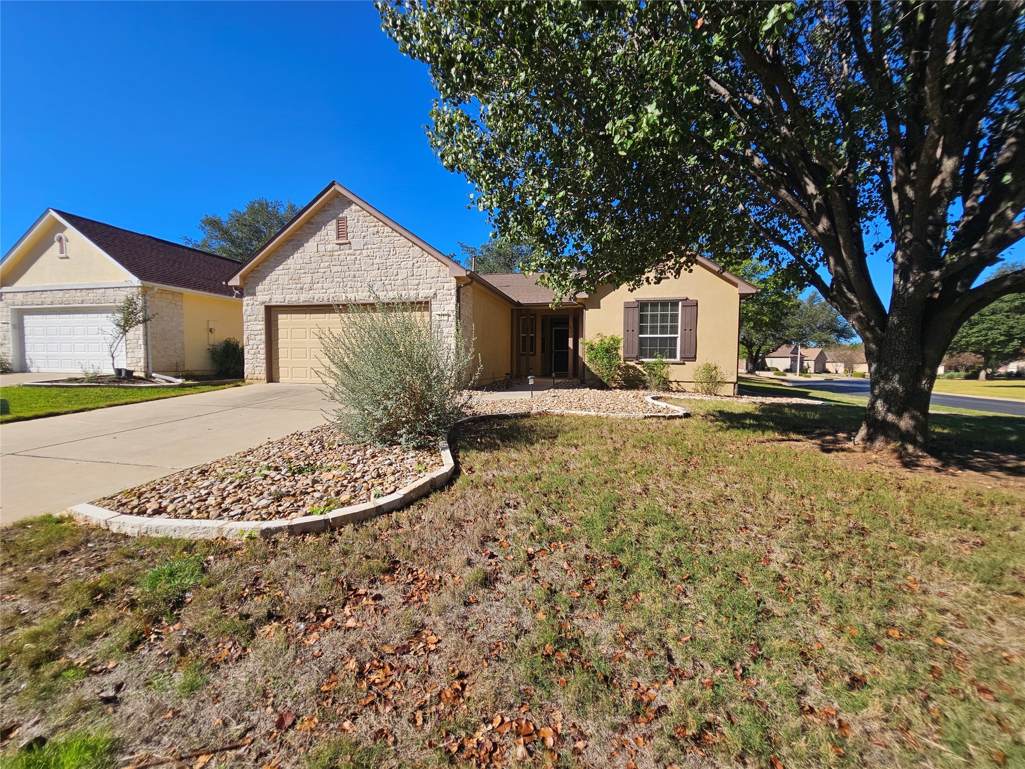211 Red Poppy Trl — photo