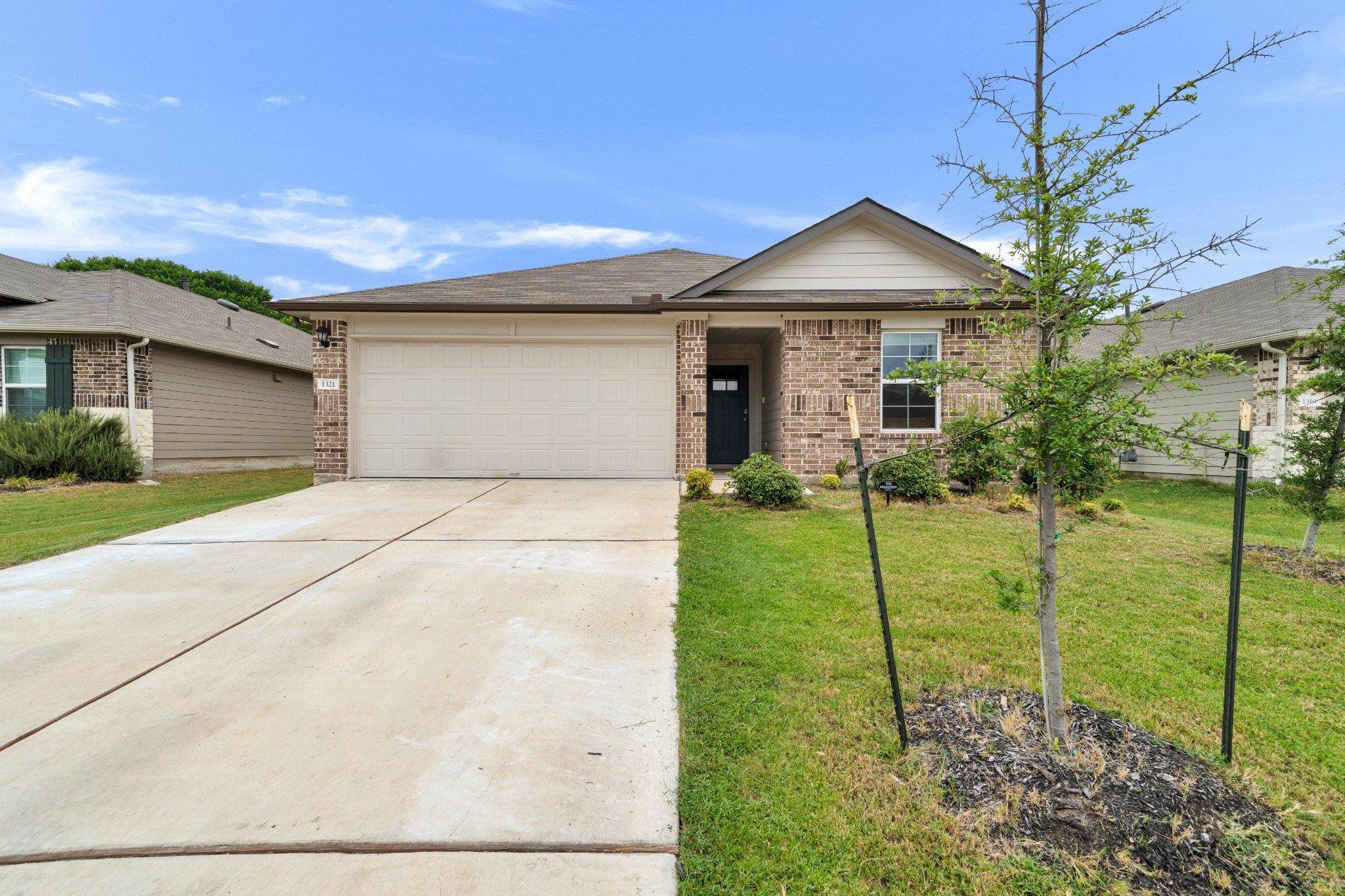 1321 Camden Ln — photo