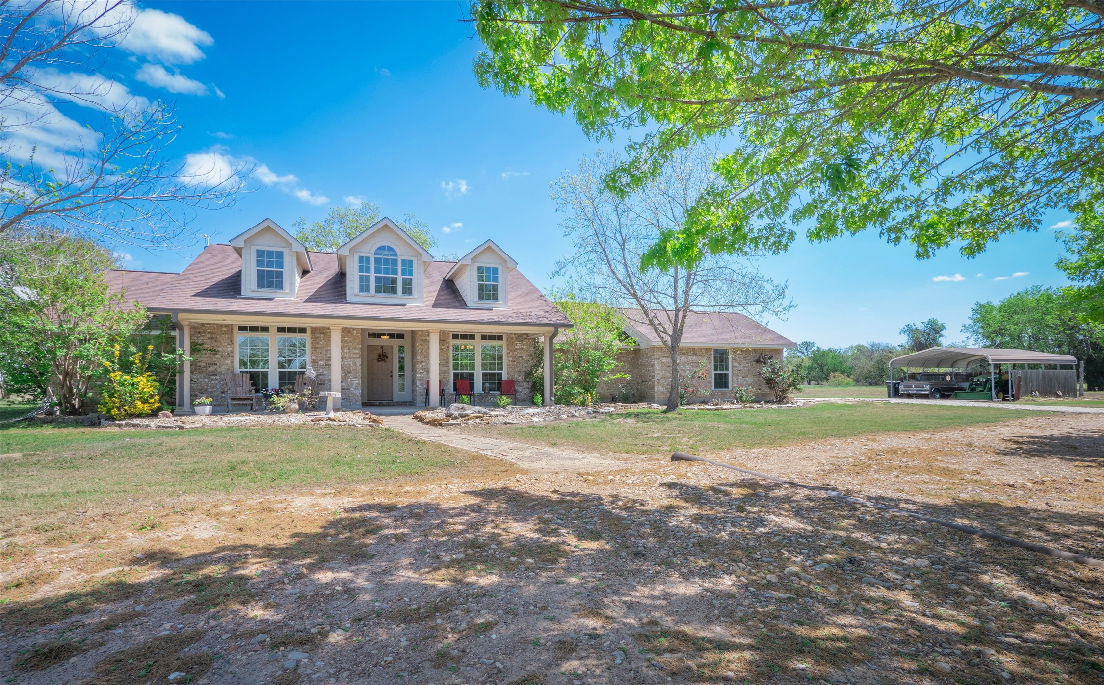 1281 Private Road 7037 — photo