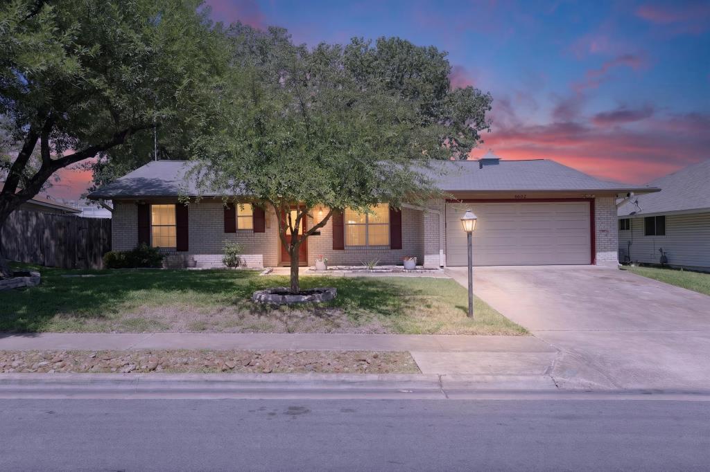8602 Colonial Dr — photo