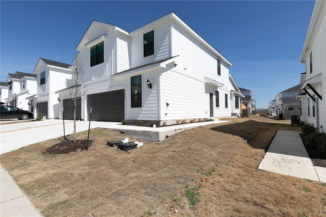 164 Threshing Rd C — photo