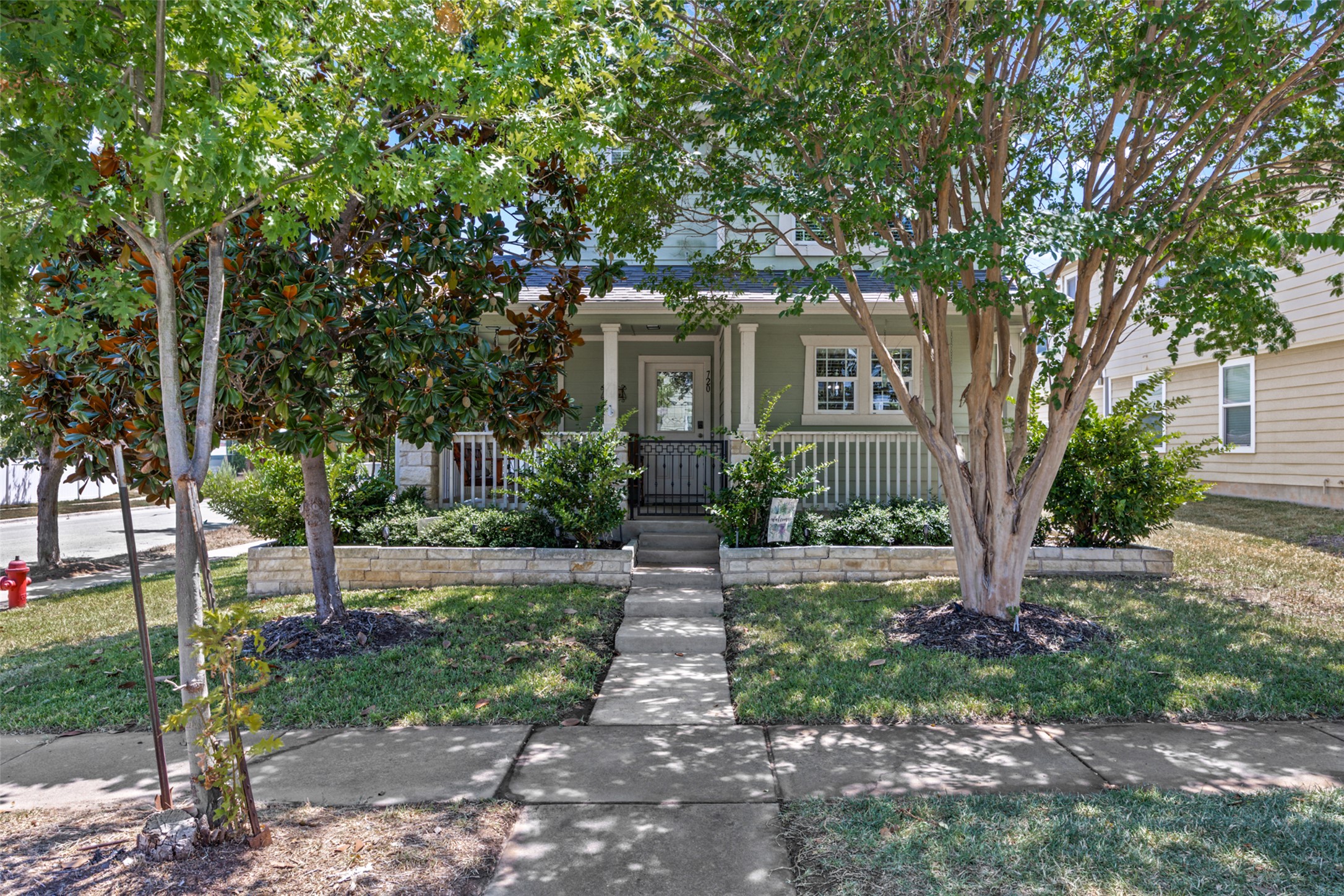 720 Alamo Plaza Dr — photo