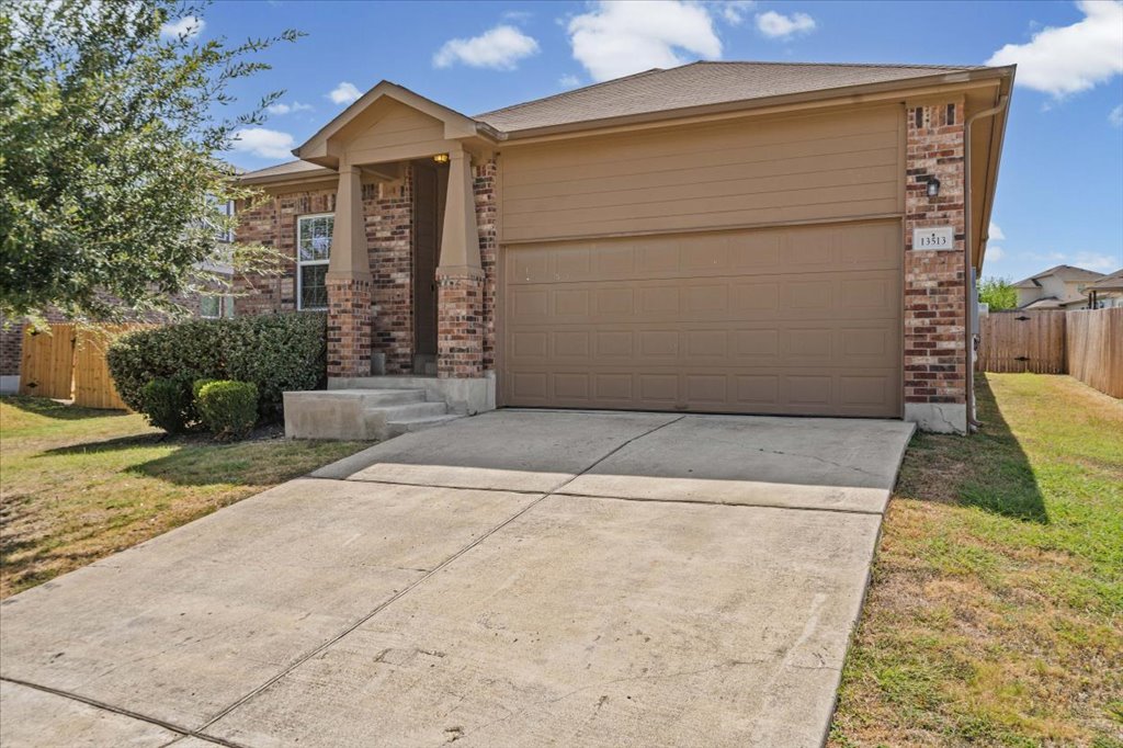 13513 Kearns Dr — photo
