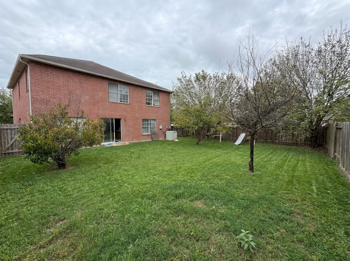 7501 Marble Crest Drive, Austin, TX 78747 — photo 2