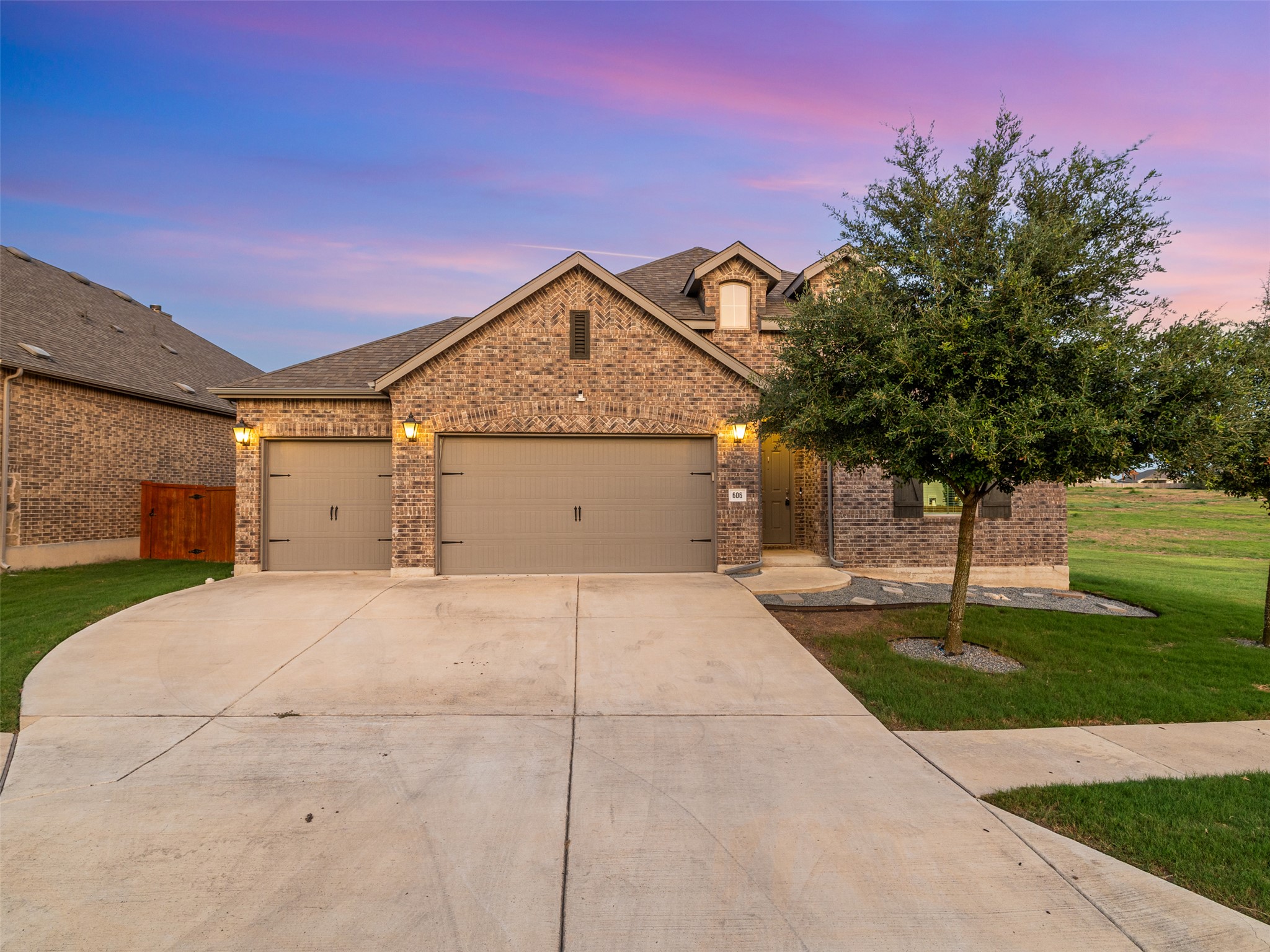 606 Spinnaker Loop, Kyle, TX 78640 — photo 2