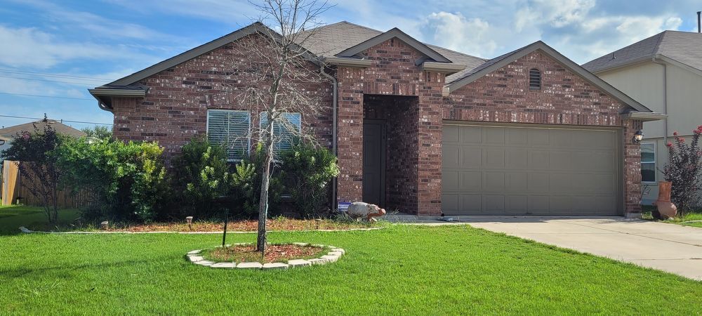 314 Foxglove Dr — photo