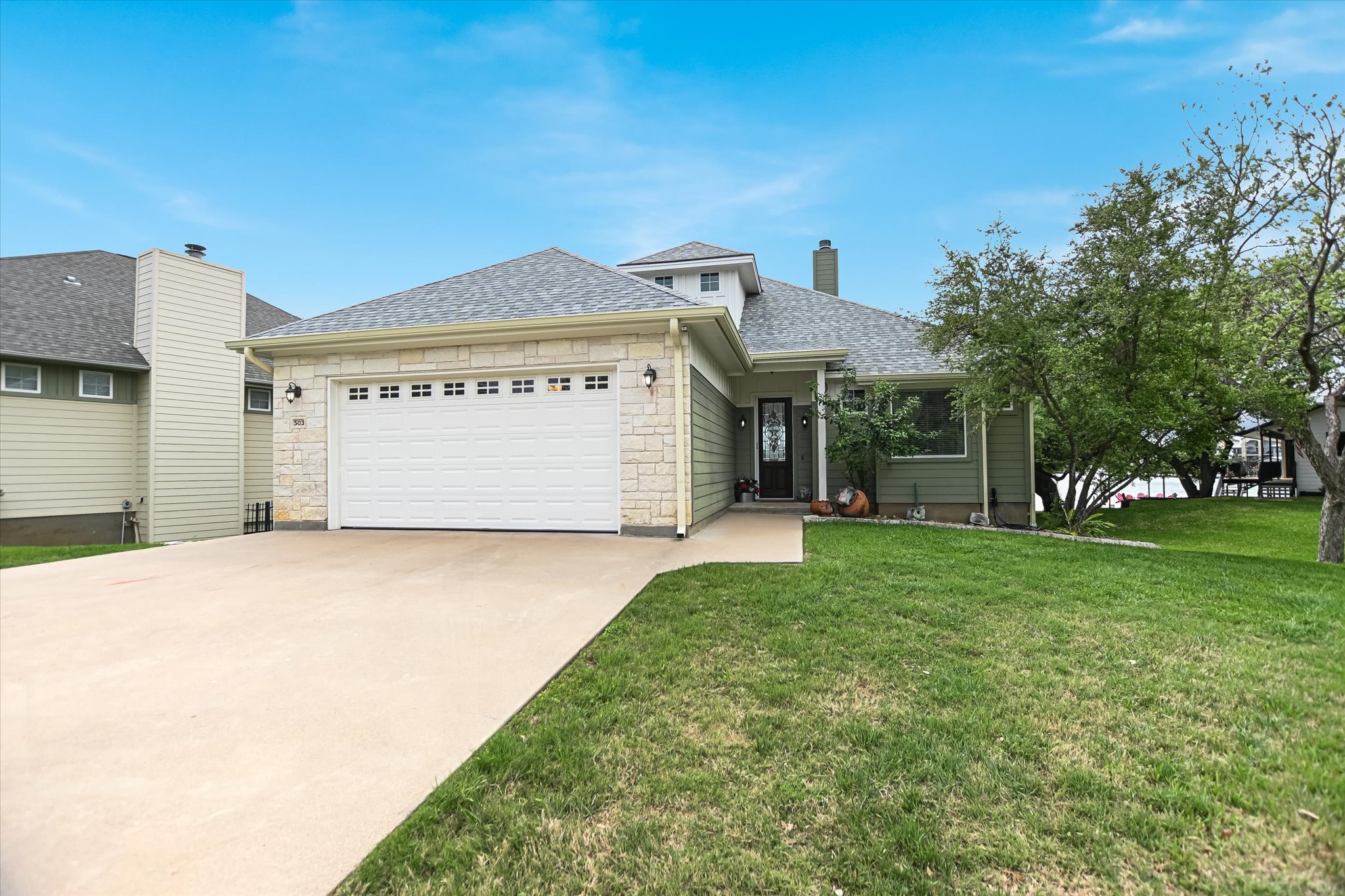 503 Shorewood Cir — photo
