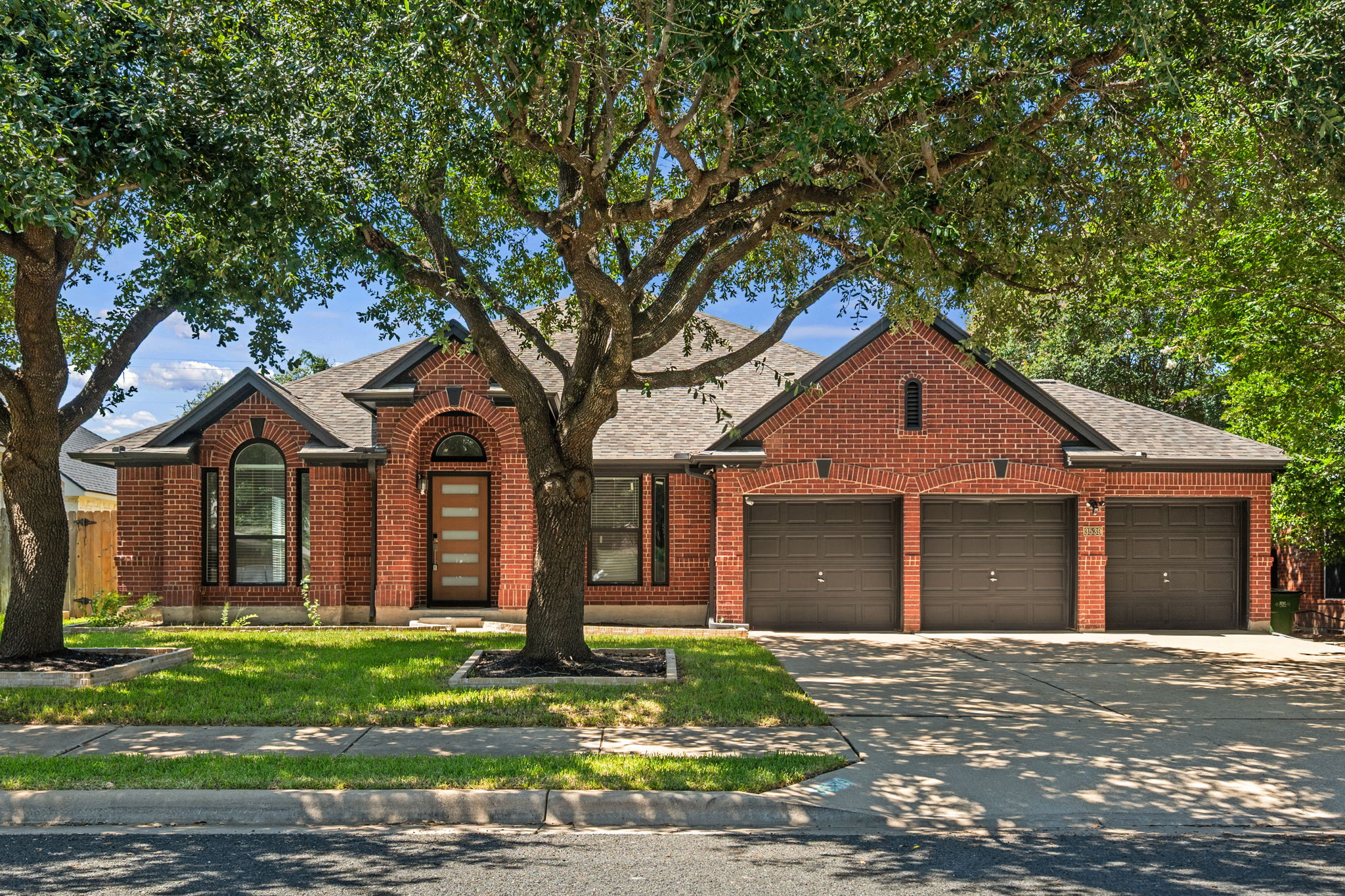 3539 Laurel Bay Loop — photo