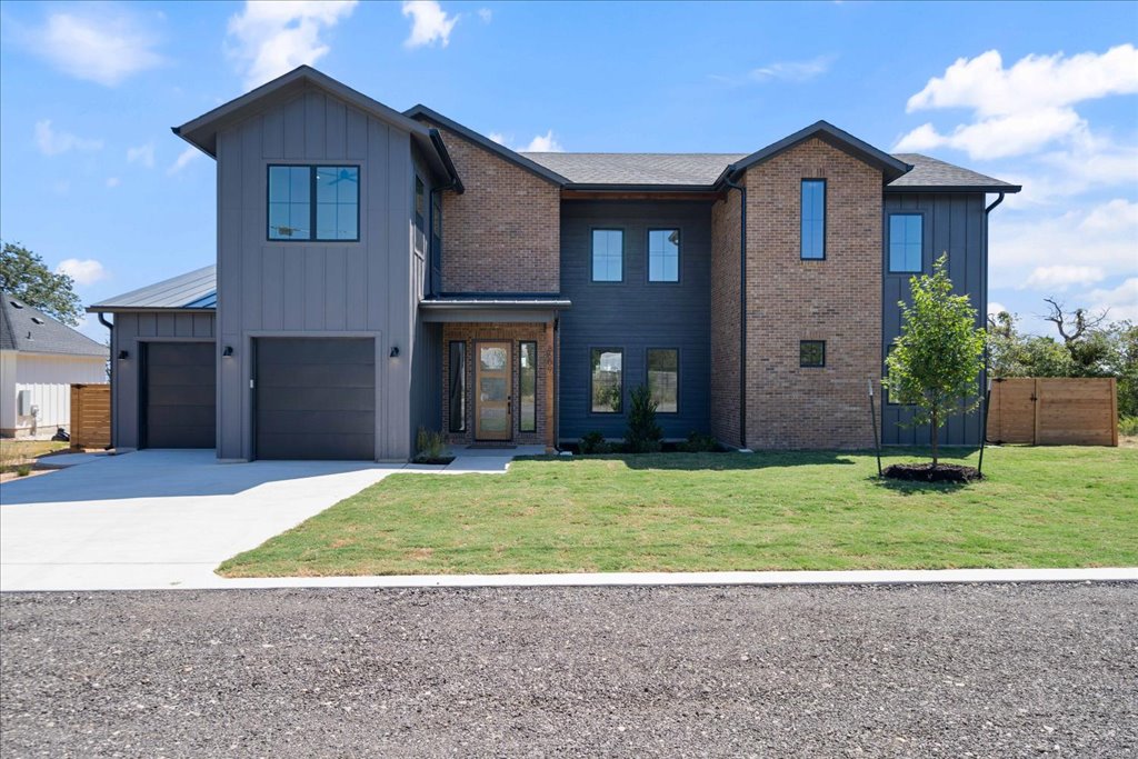 8609 Nina Ln — photo