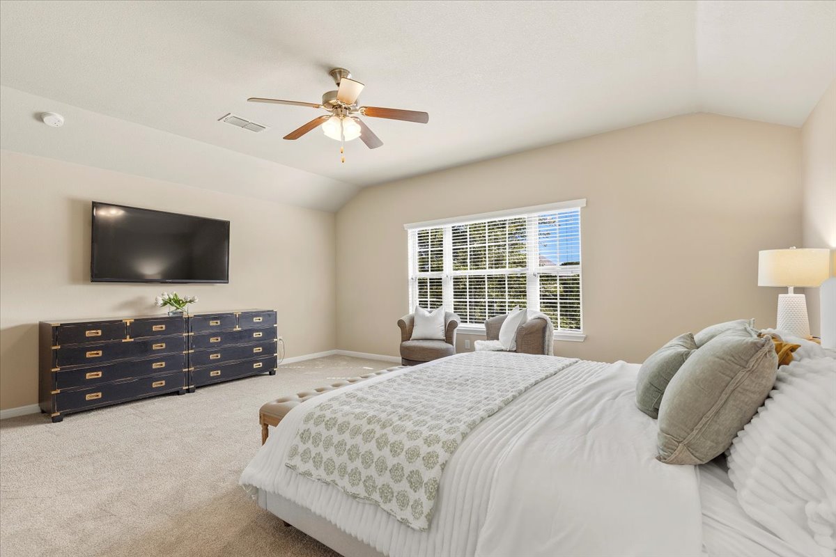 561 Stone View Trl — photo