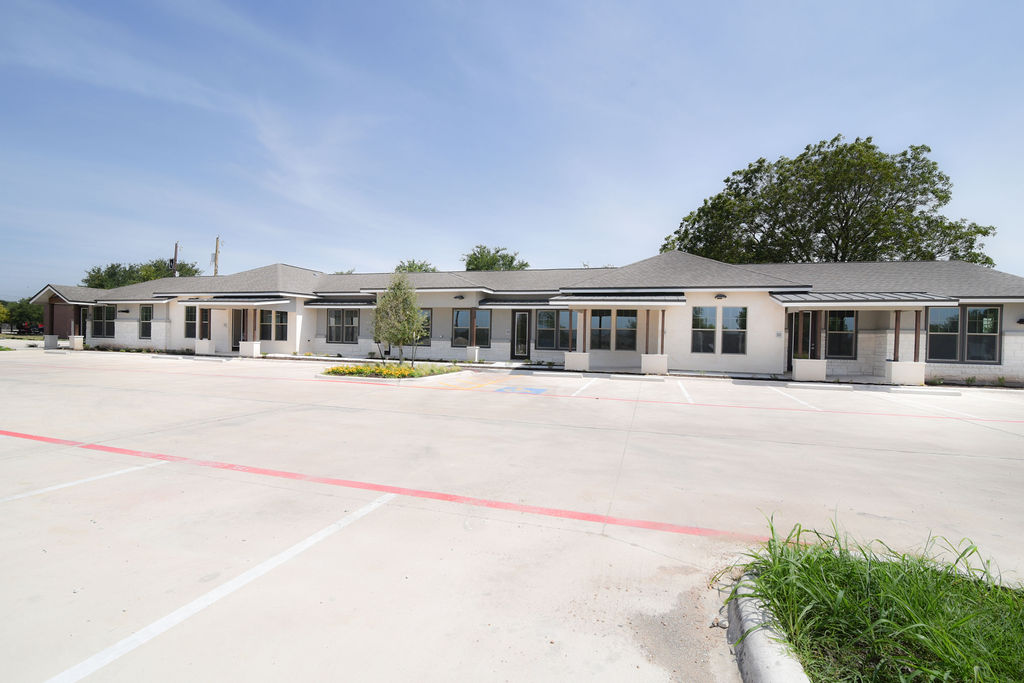 900 Old Austin Hutto Rd — photo