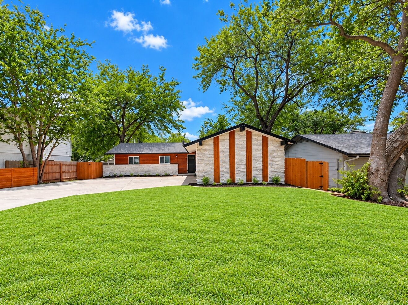 6907 Tulane Dr — photo