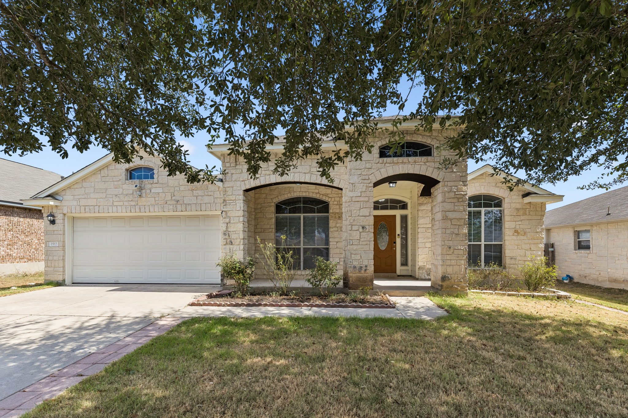 1512 Sweet Leaf Ln — photo