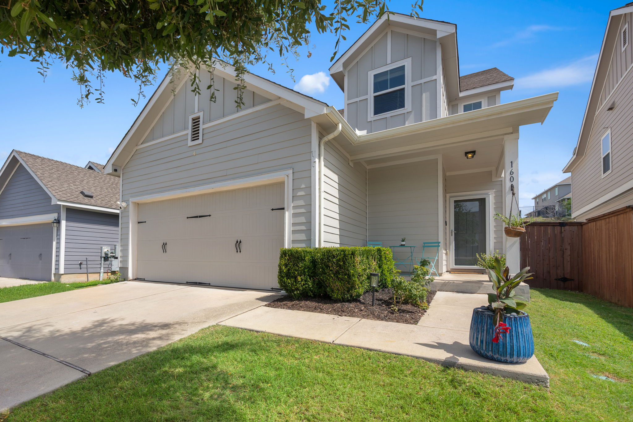 160 Red Buckeye Loop — photo