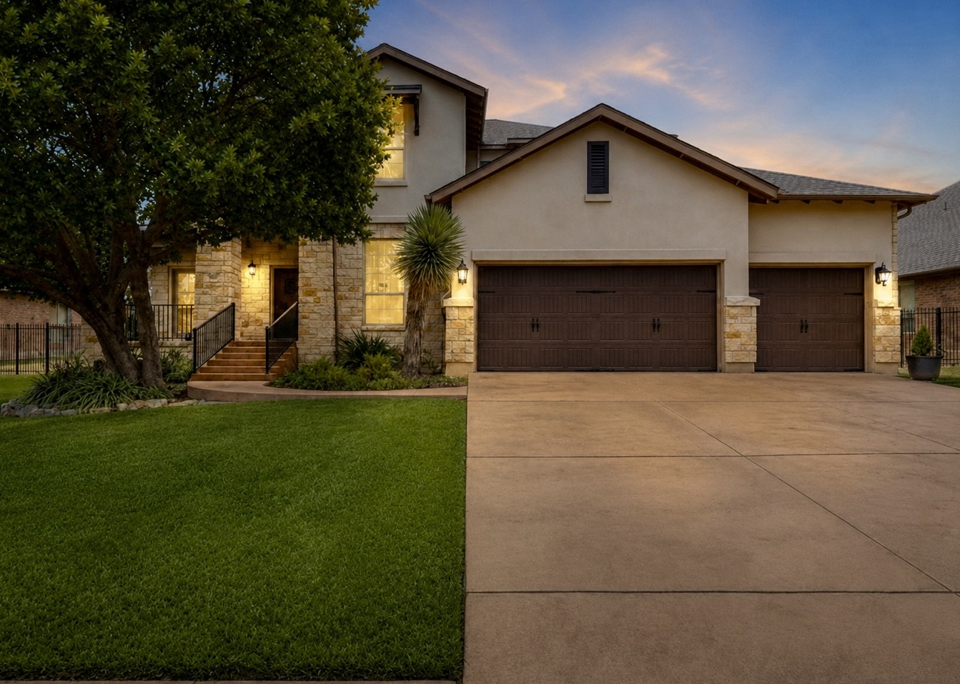 1813 Harvest Dance Dr — photo