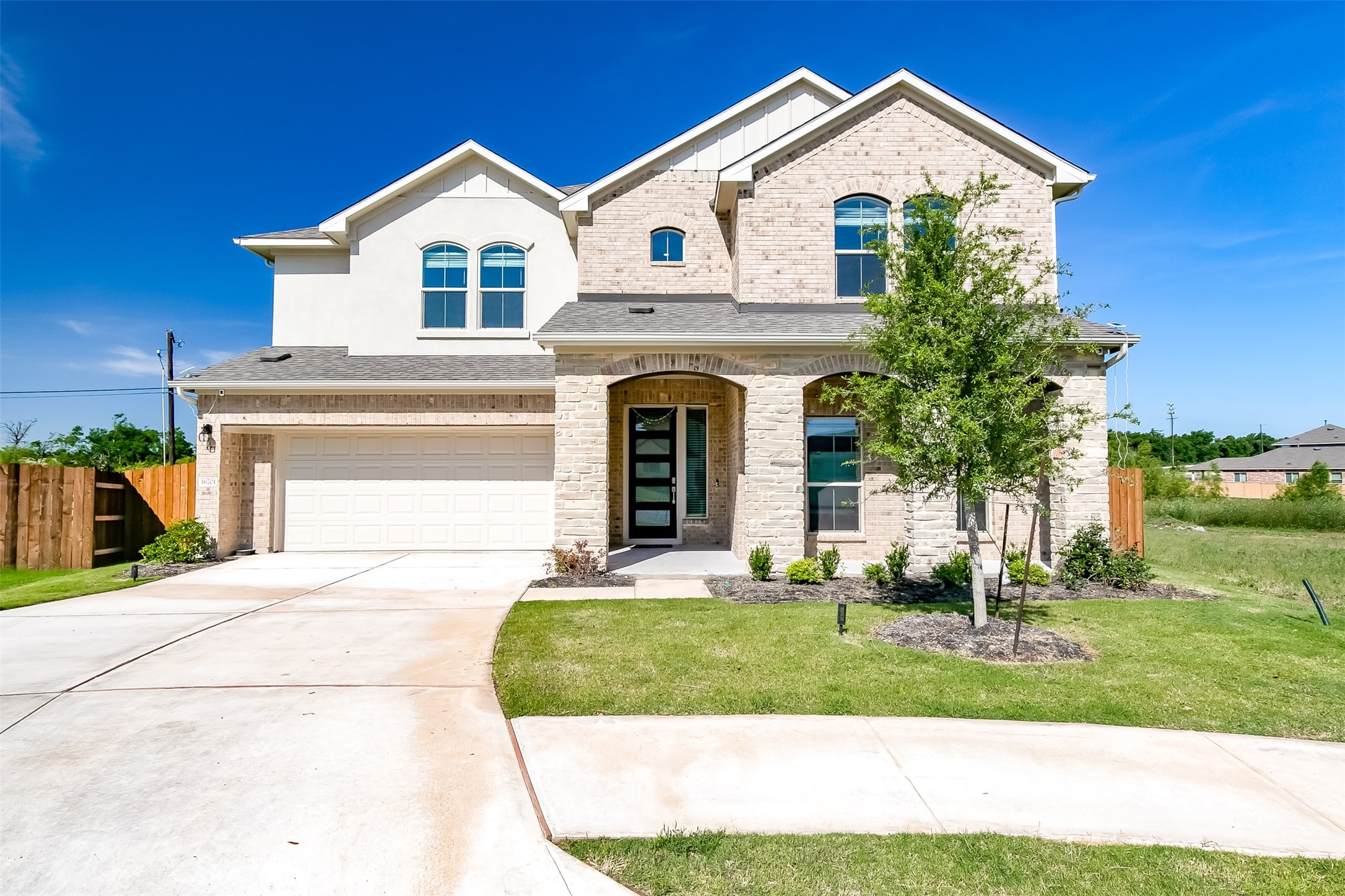 16701 Casa Anna Dr — photo