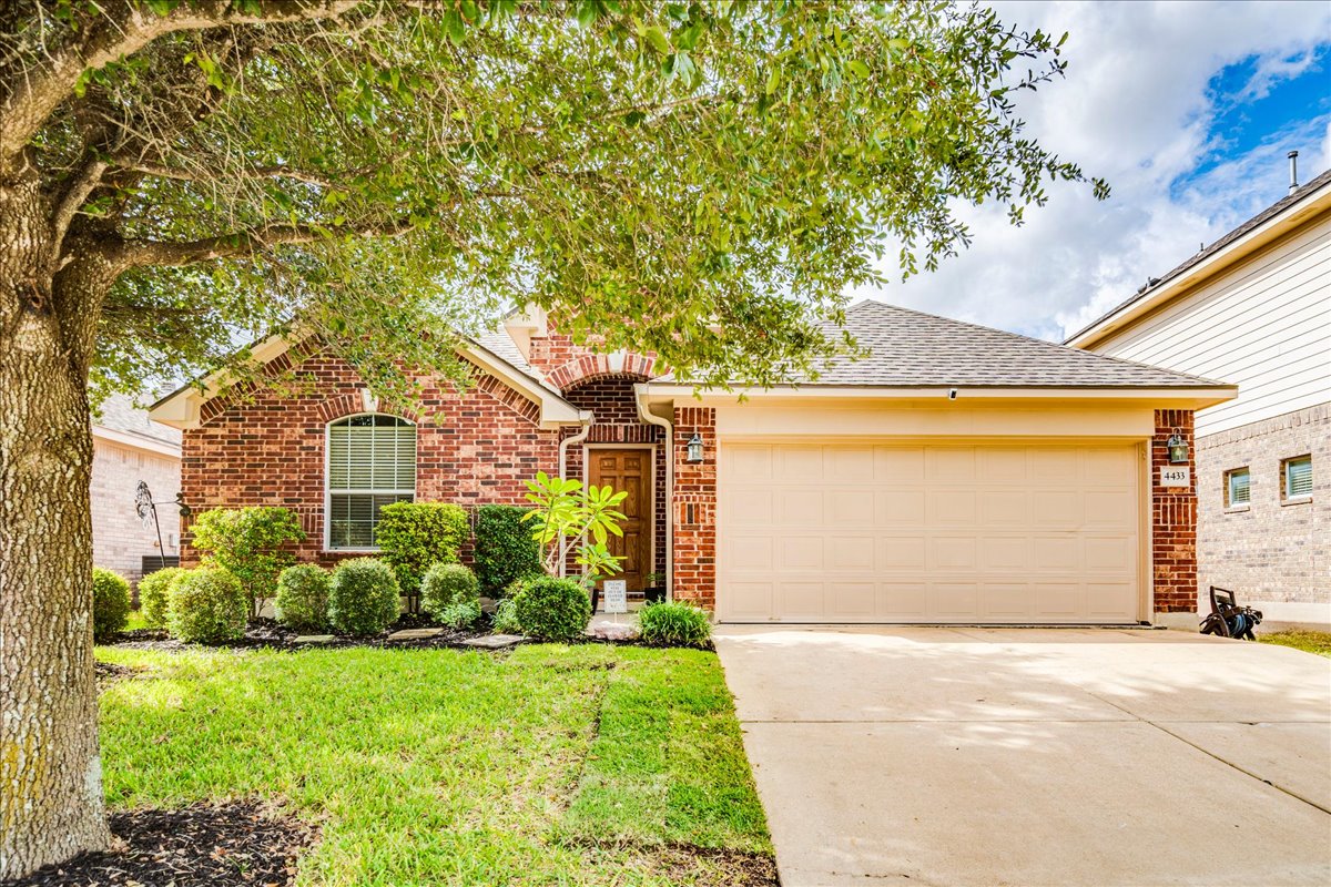 4433 Rolling Water Dr — photo