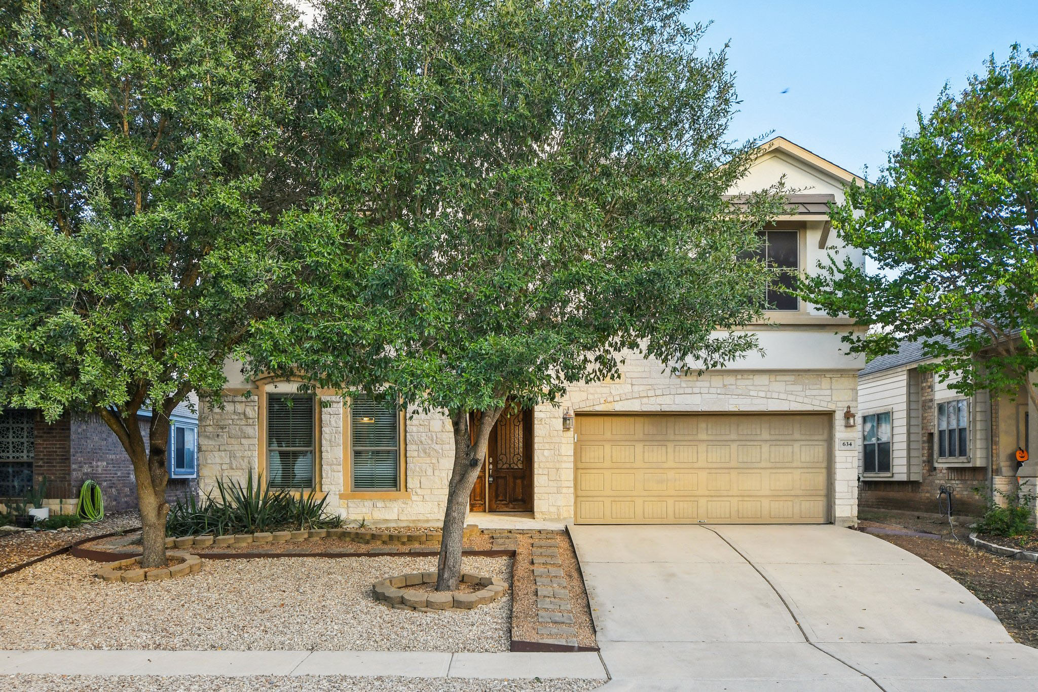 634 Irvin Dr — photo