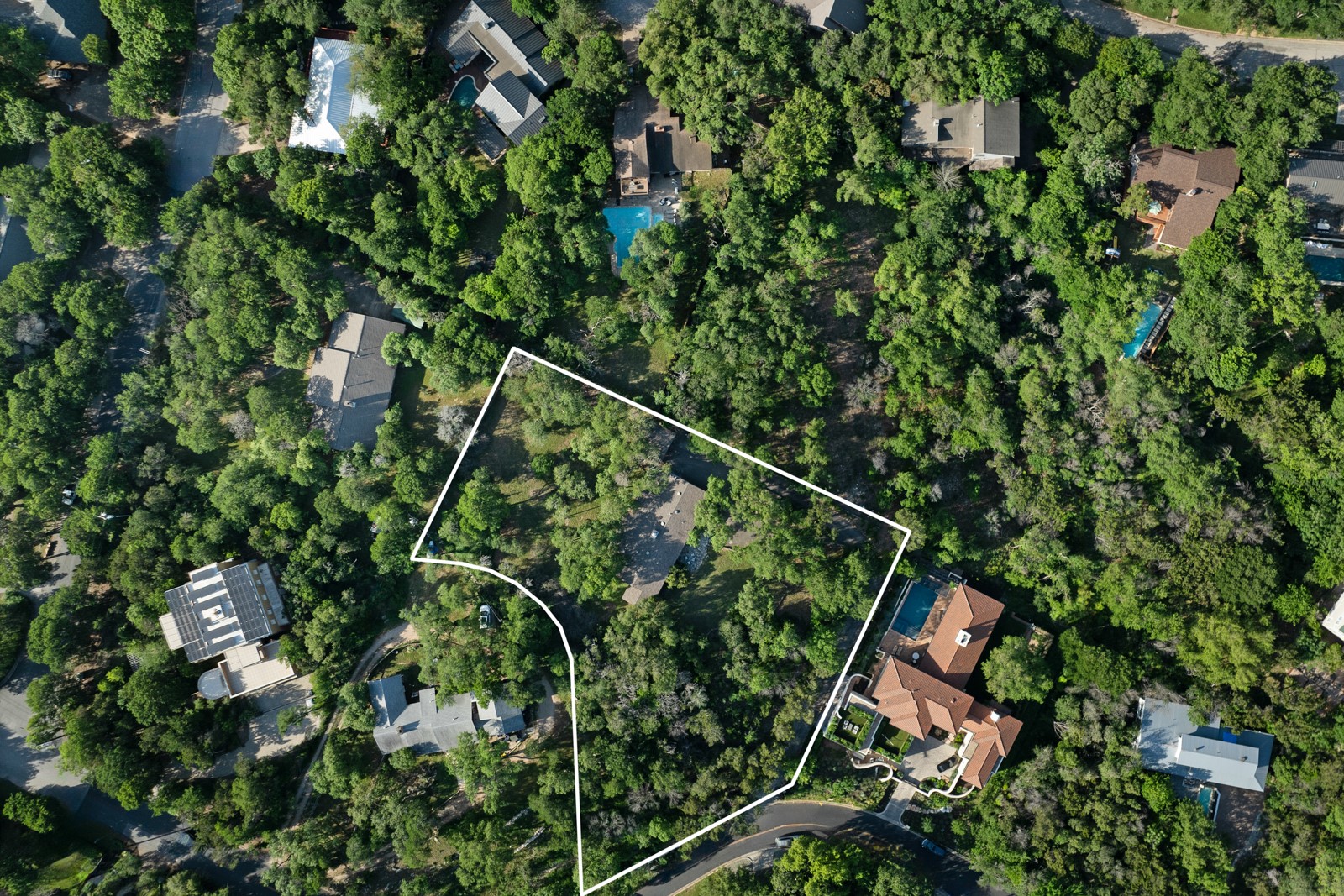 2905 Stratford Dr — photo