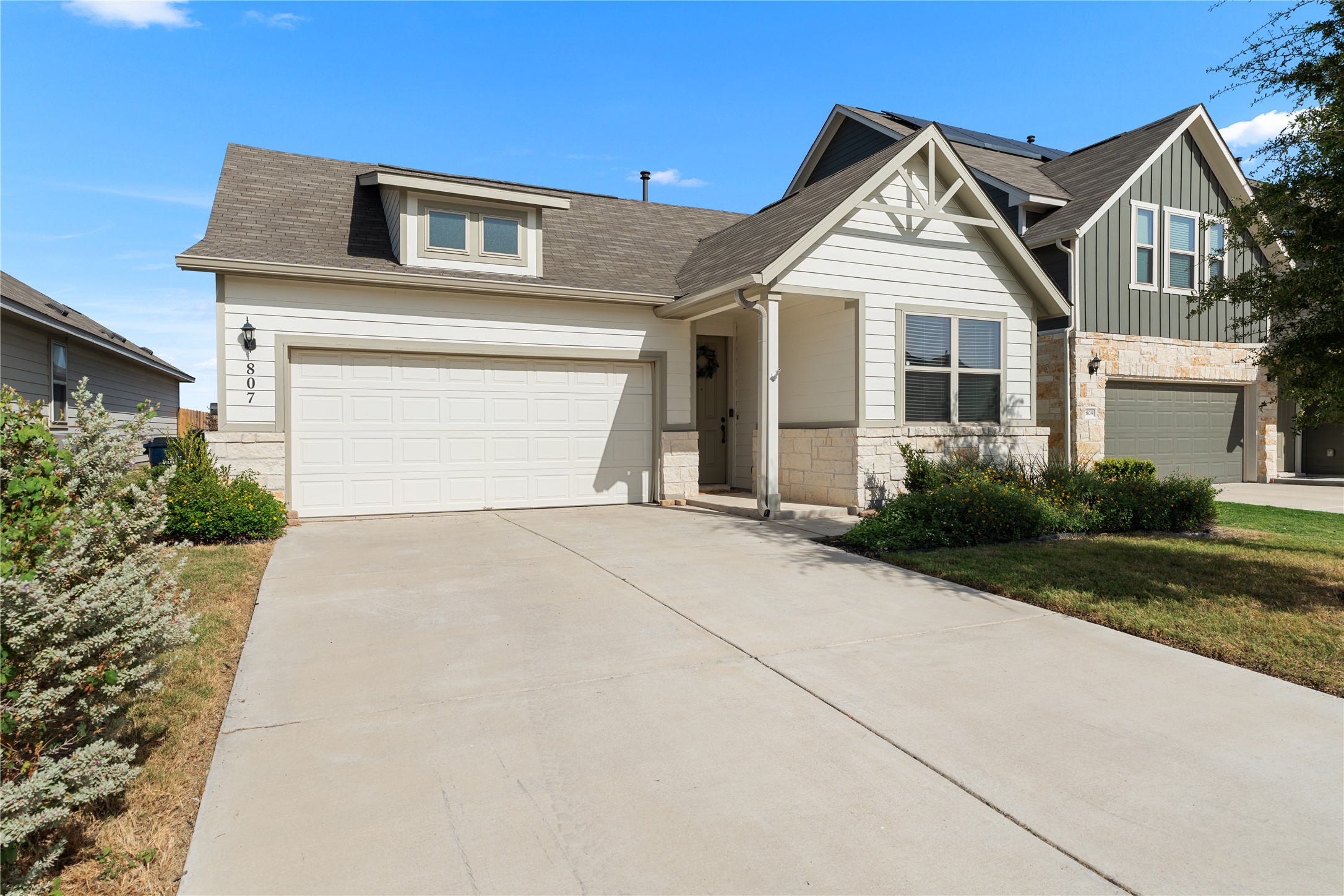807 Gray Fox Loop, Hutto, TX 78634 — photo 2