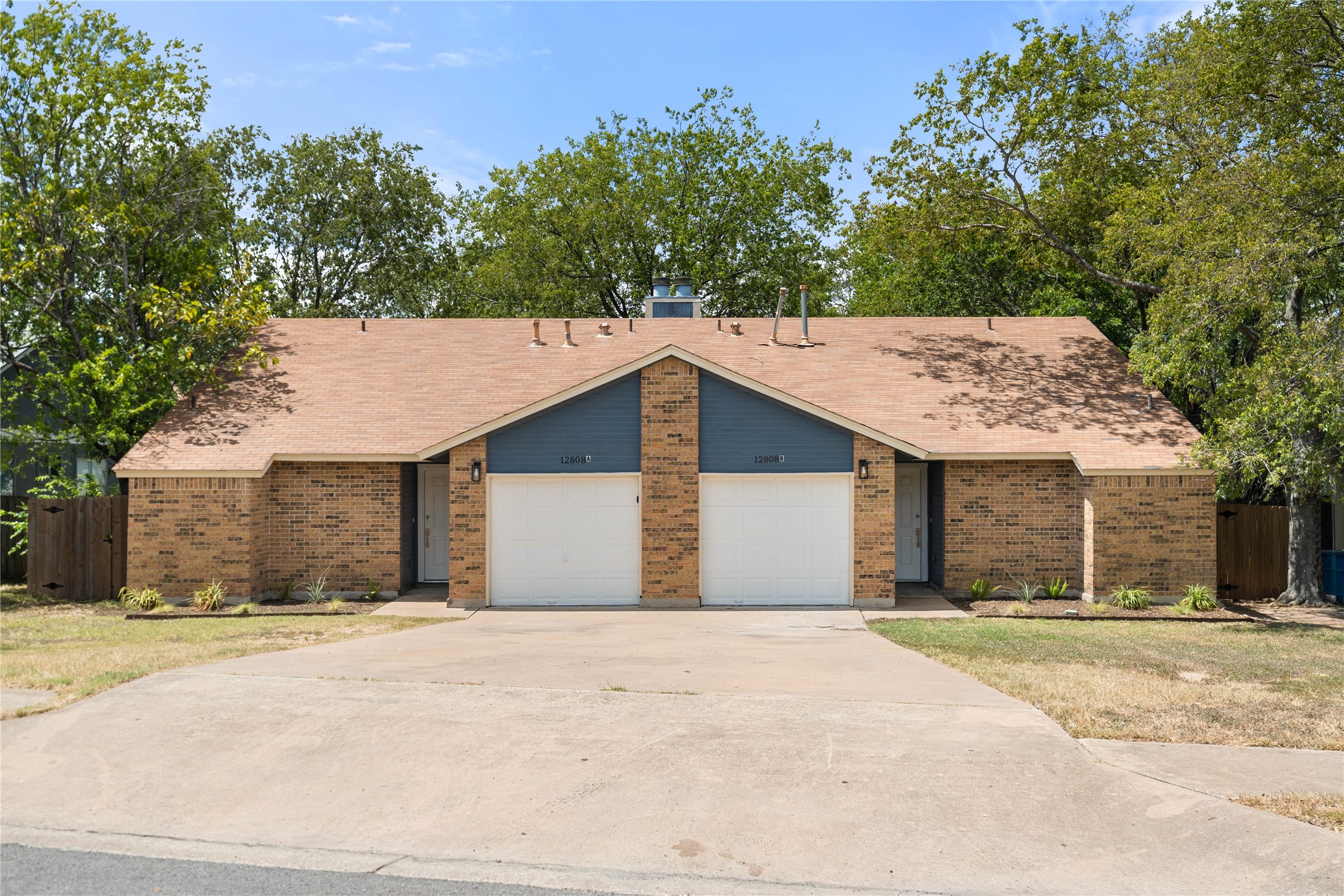 12808 Chromite St B — photo