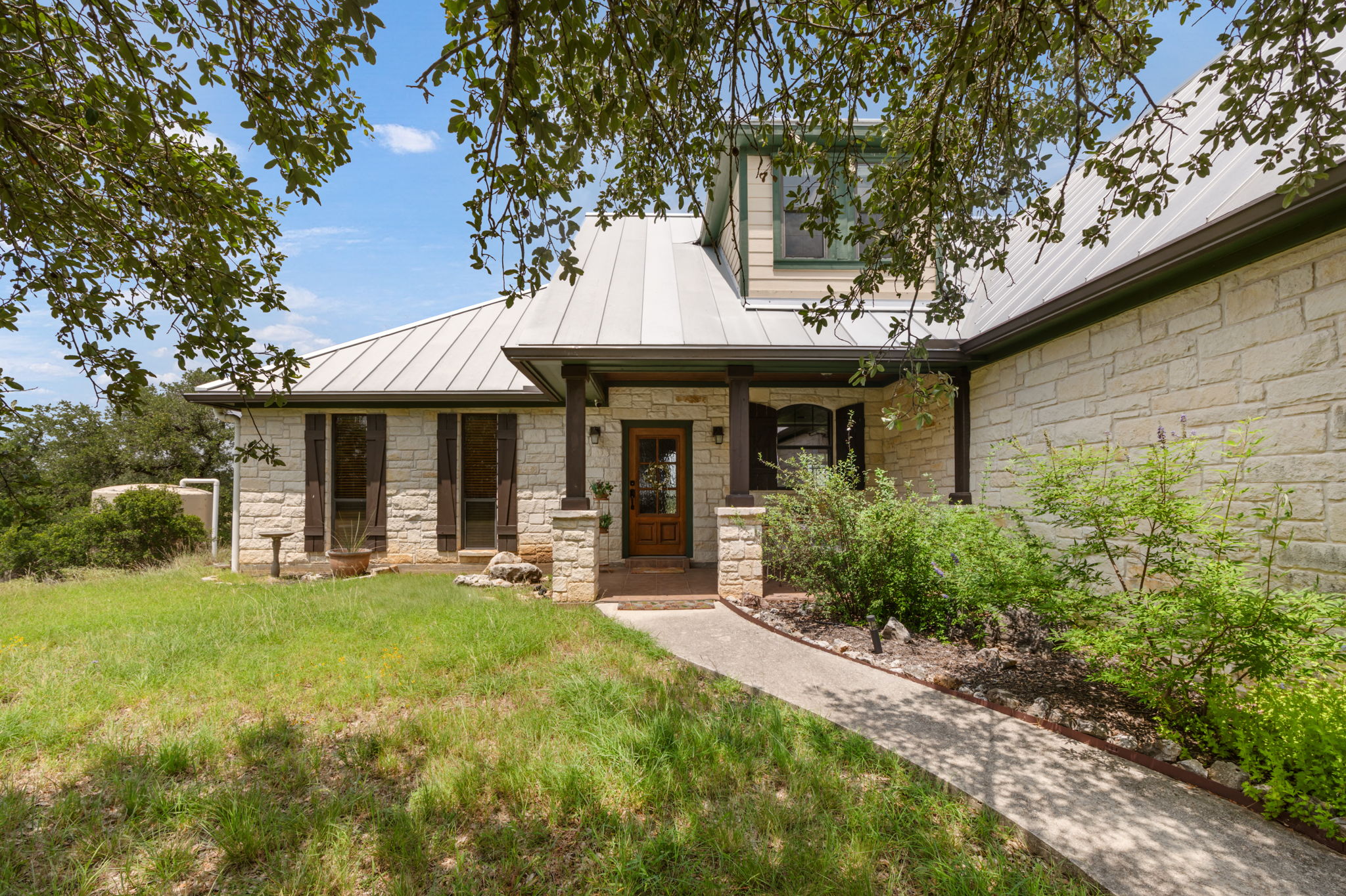 544 River View Dr — photo