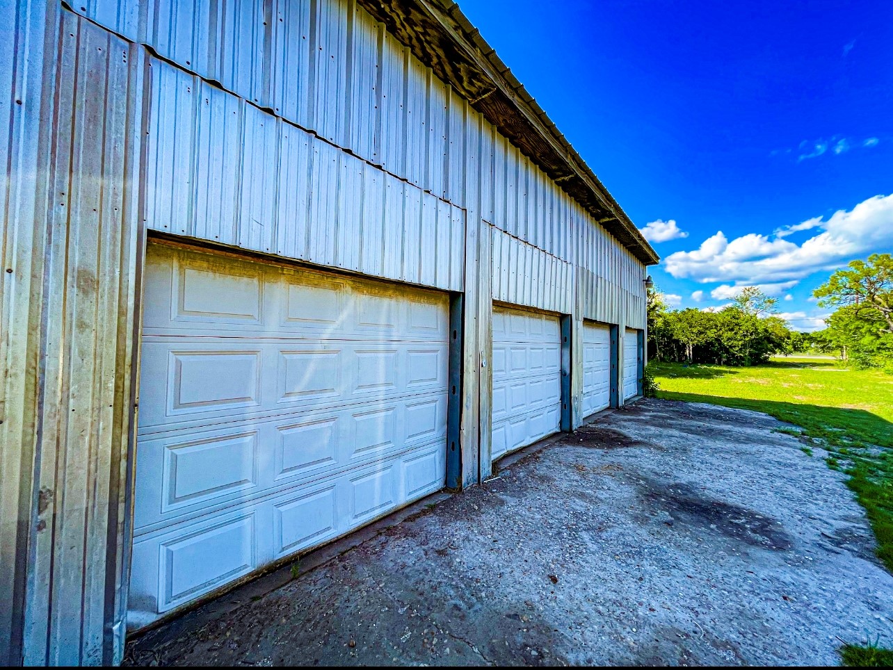 144 Old Bastrop Rd — photo