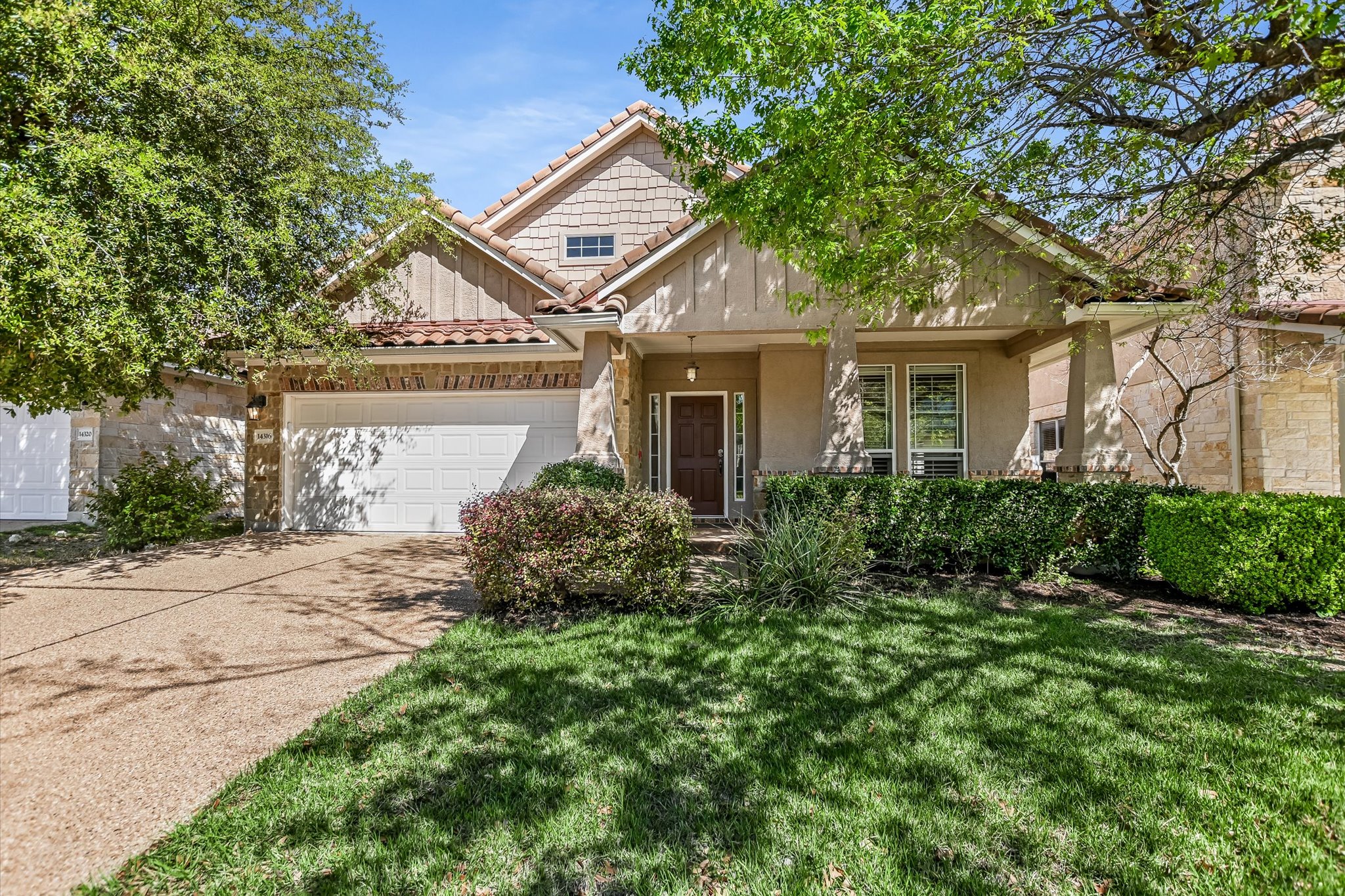 14316 Broadwinged Hawk Dr — photo