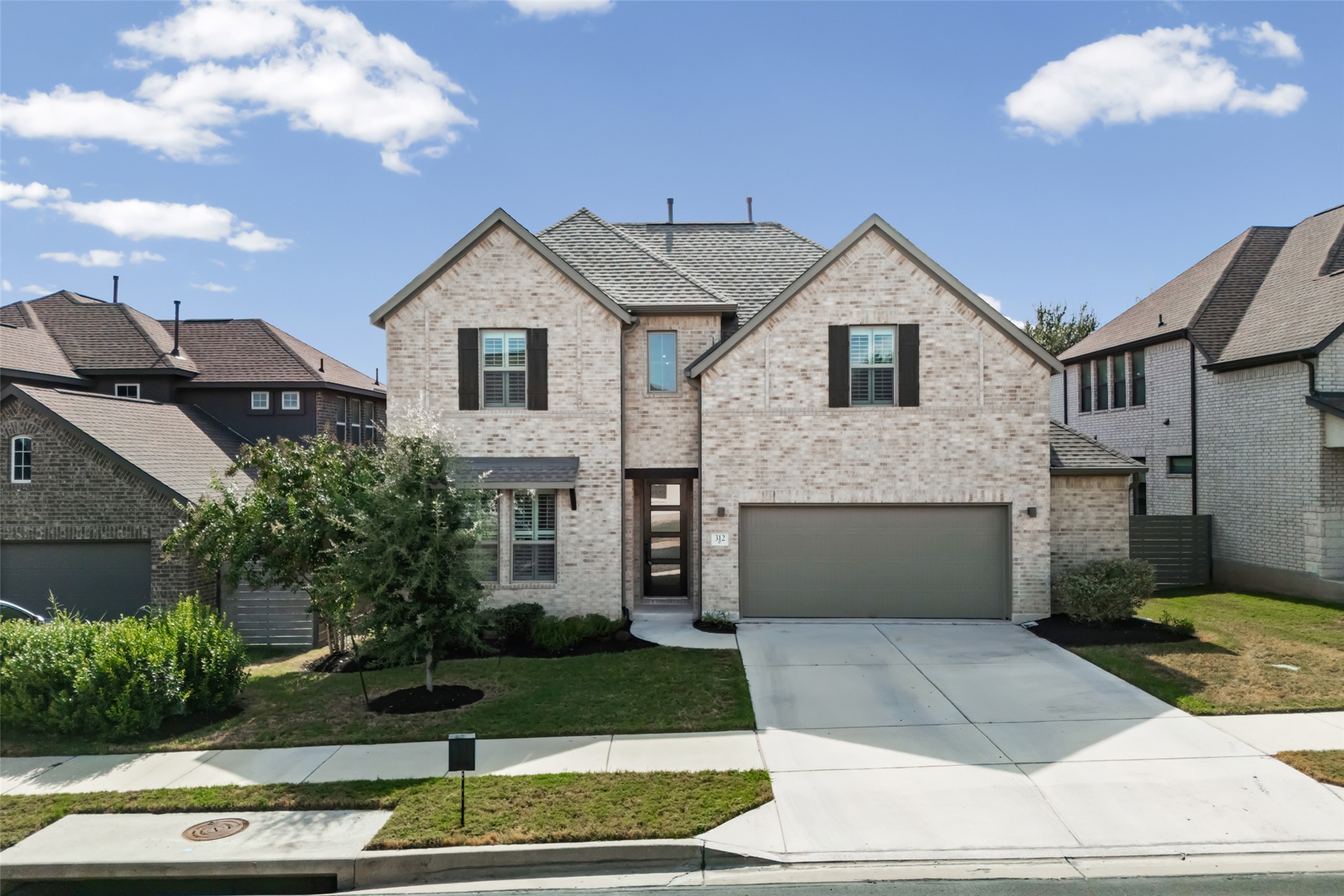 312 Maddox Dr — photo