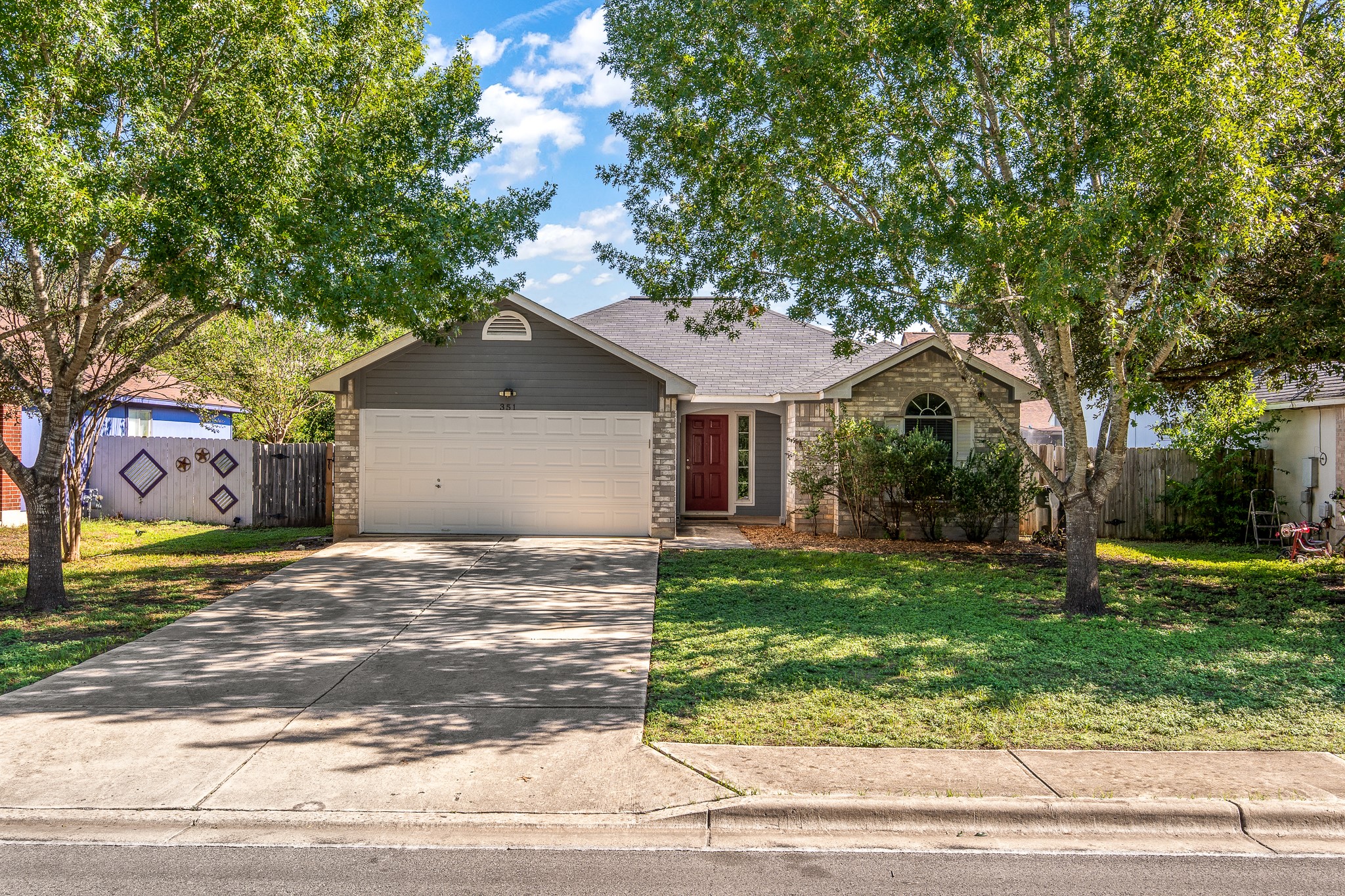 351 Zebra Dr — photo