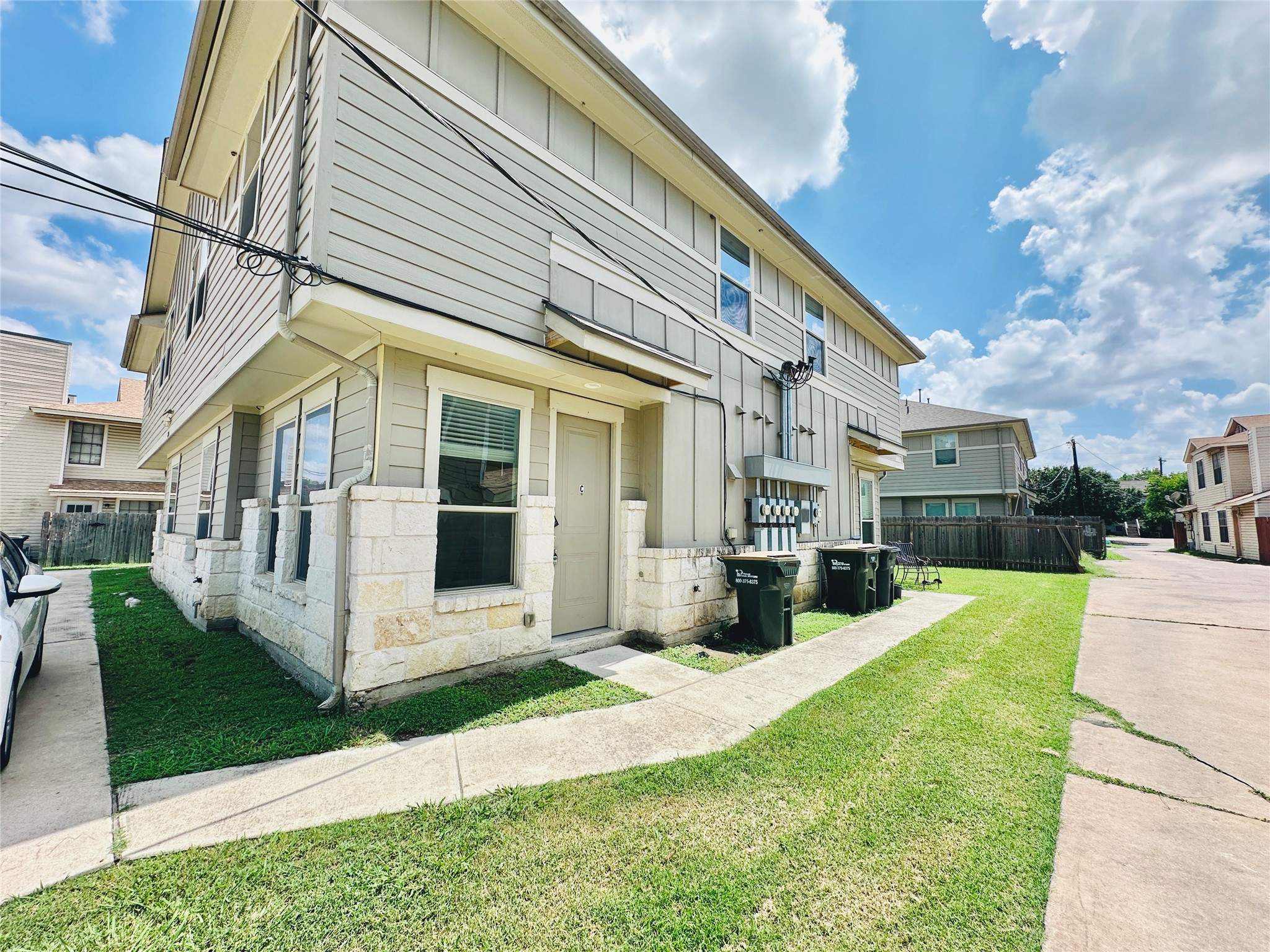 2216 Creekside Ln Unit C — photo