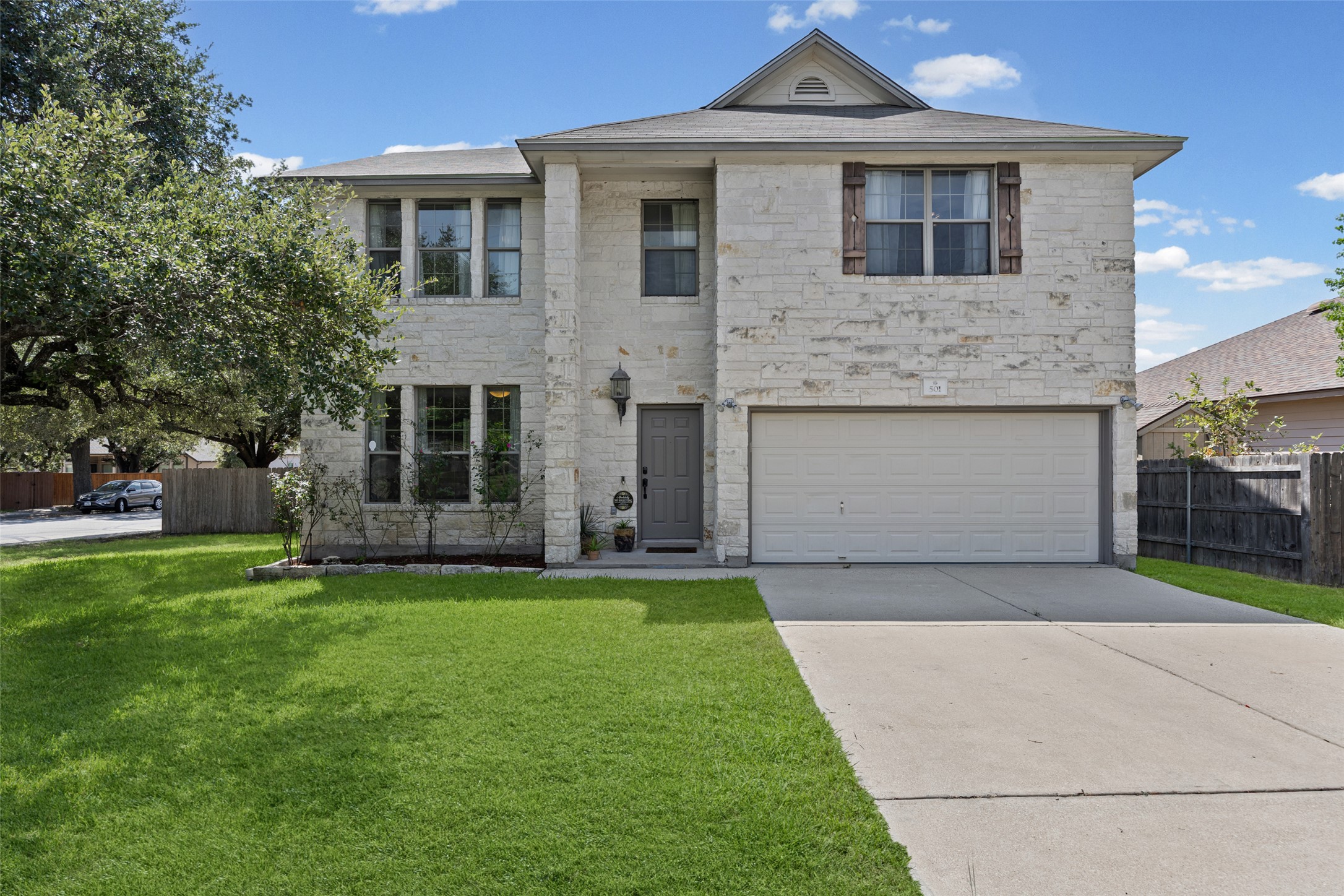 501 Wildwood Dr — photo