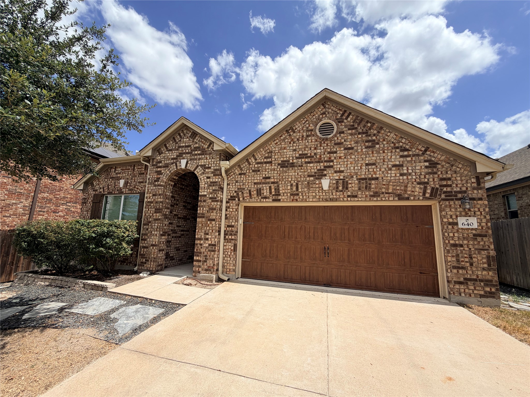 640 Landon Samuel Loop — photo