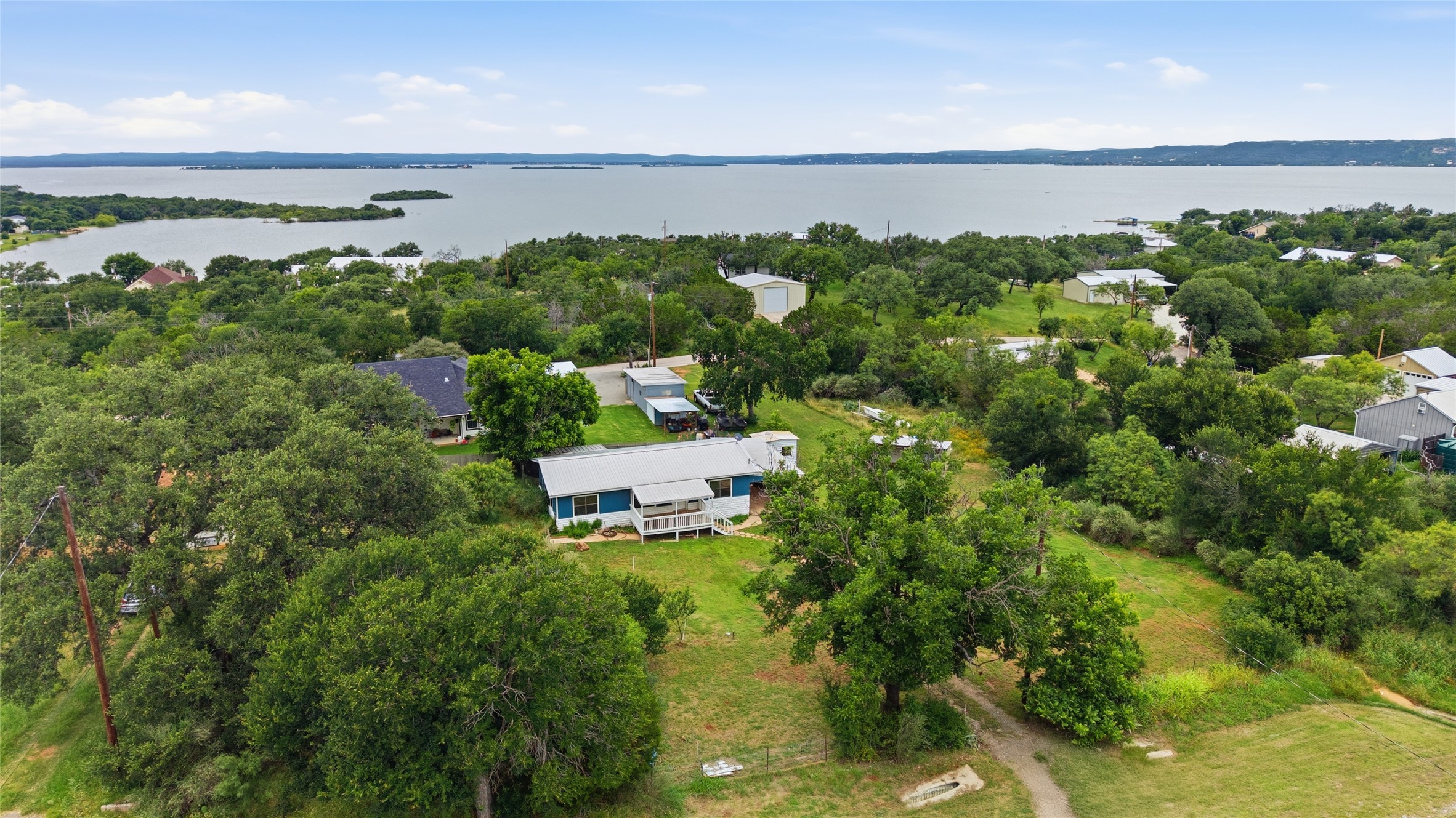 6212 FM 690 — photo