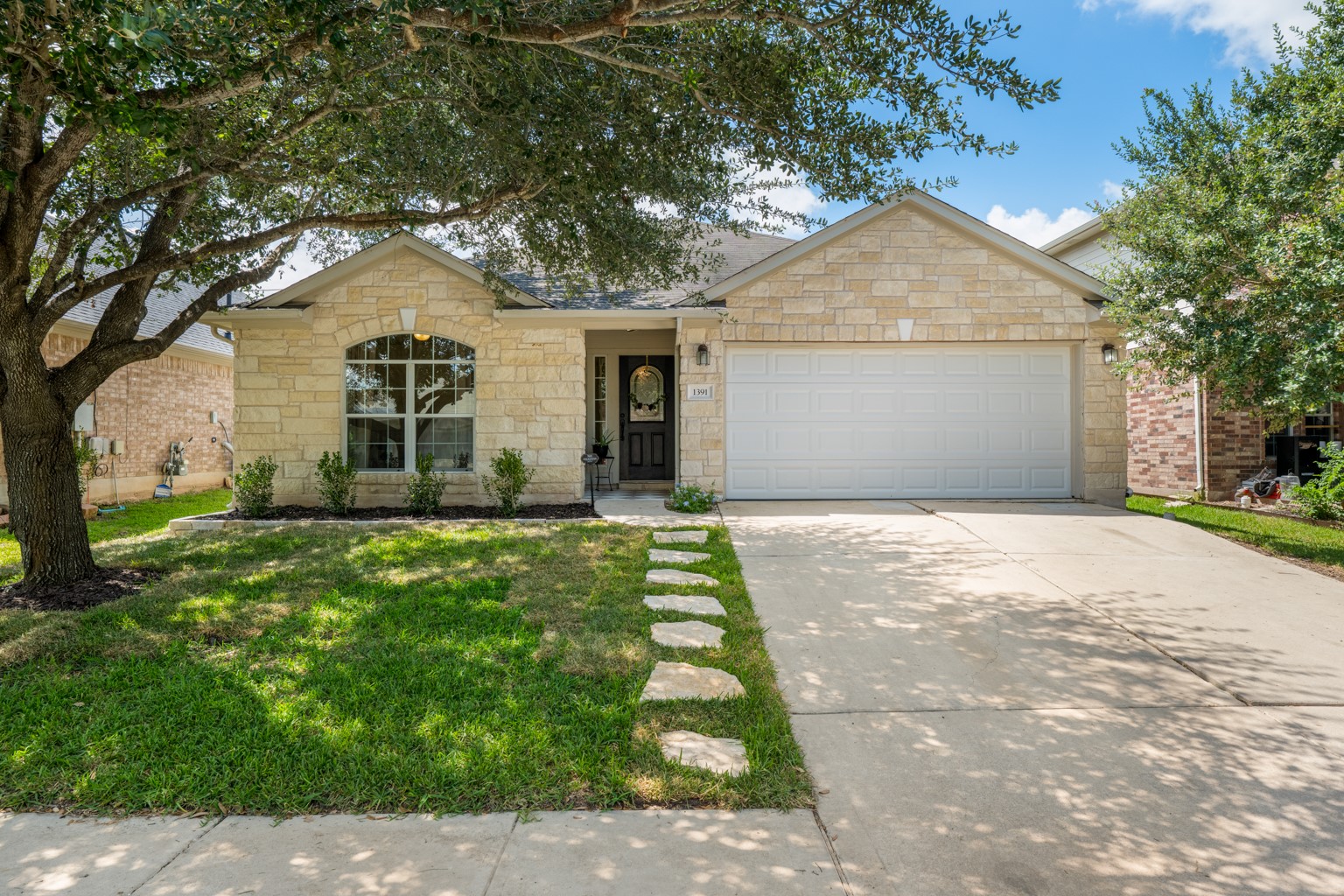 1391 Stone Rim Loop, Buda, TX 78610 — photo 2