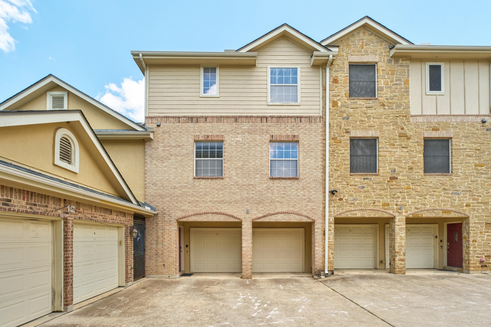 1402 Parker Ln 3 — photo