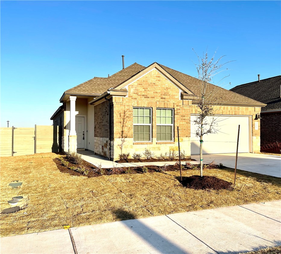 101 Blue Blaze Trl — photo