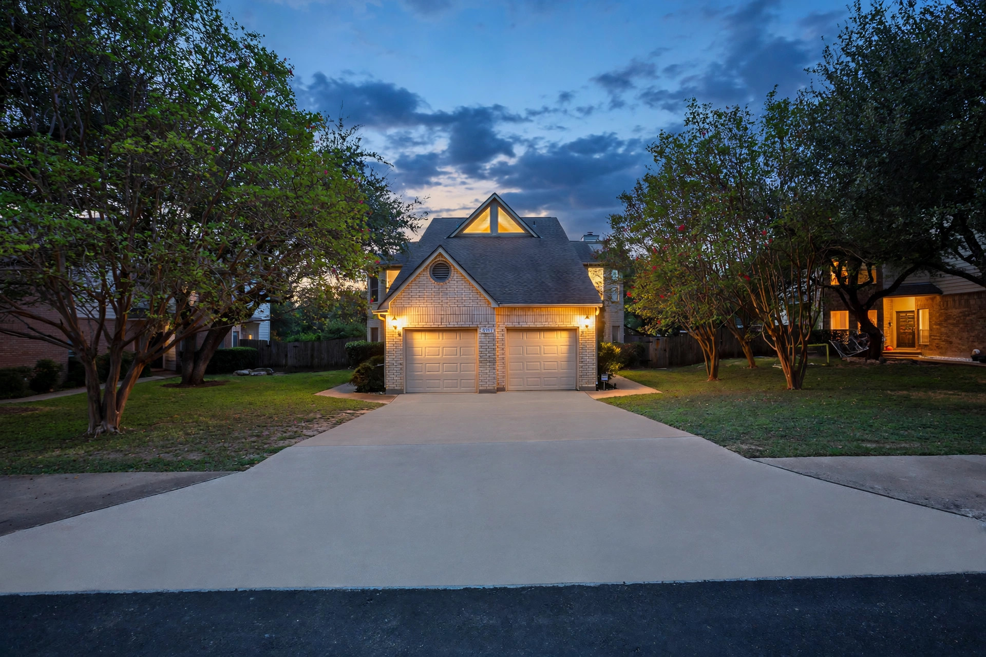 5711 Taylor Draper CV Unit B — photo